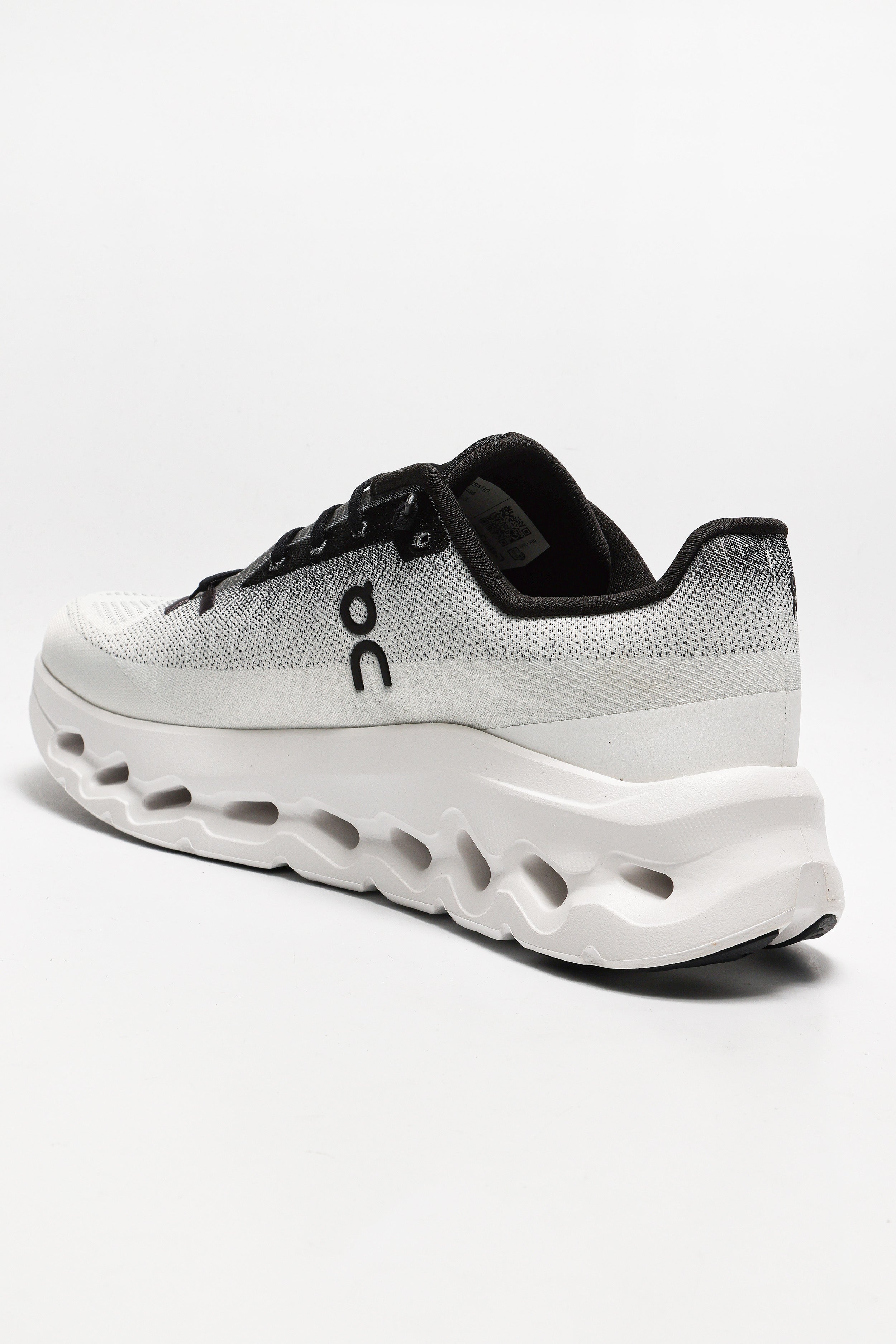 Cloudtilt sneakers - Black + Ivory
