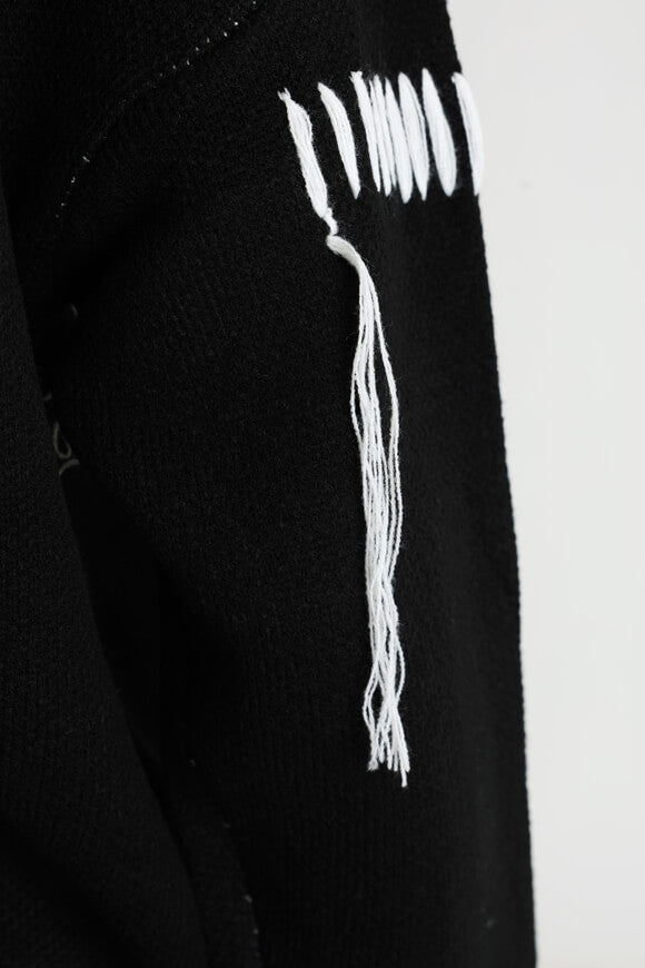 Oversized knitted sweater - black + off-white