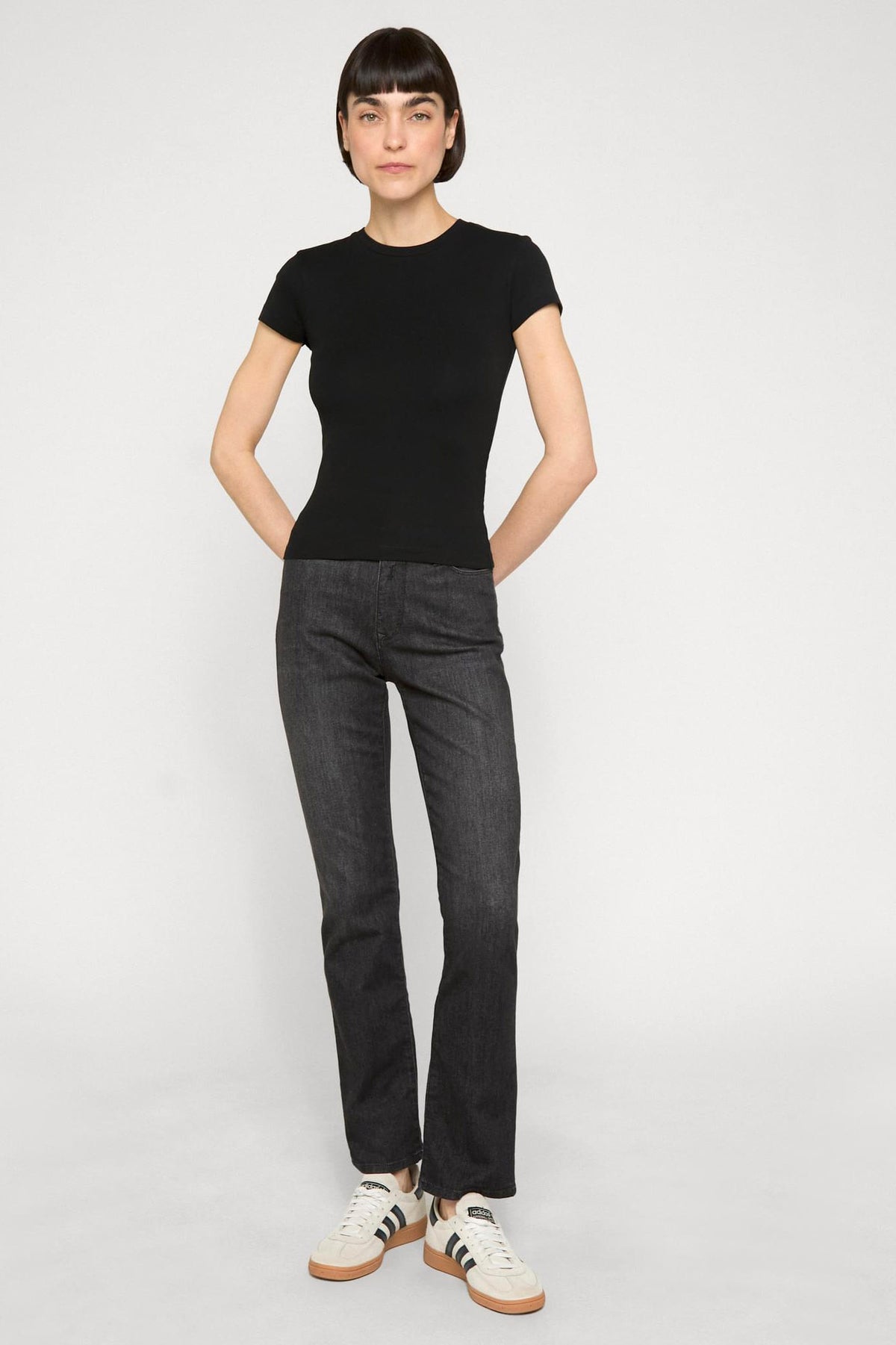 T-Shirt - Black