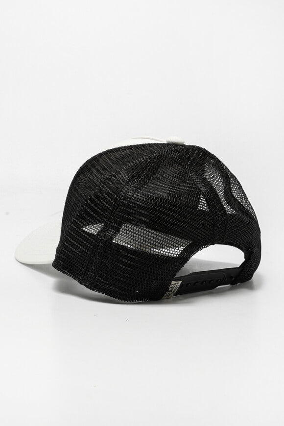 Boston Trucker Cap / Snapback - White + Black