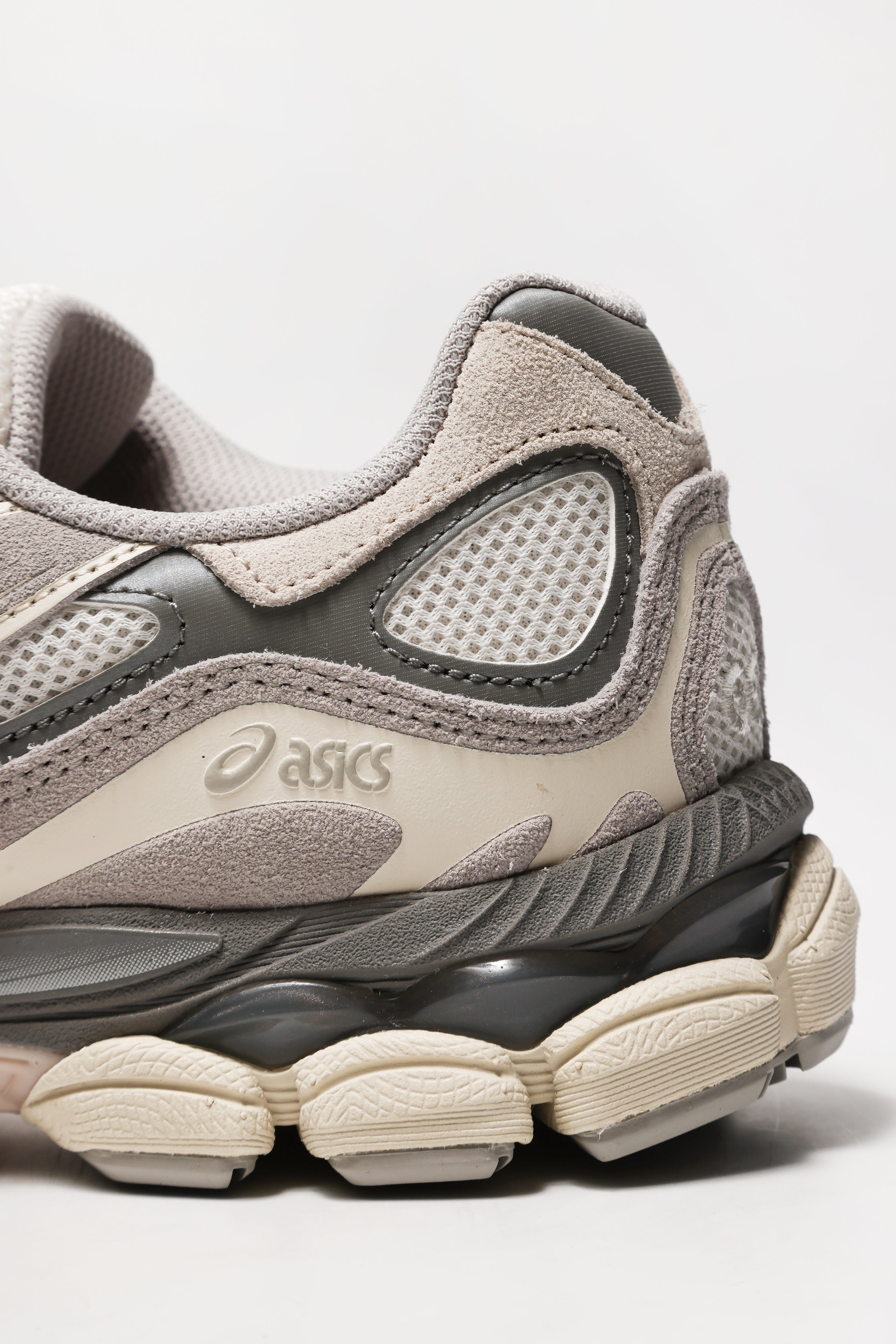 GEL-NYC Sneaker - Cream + Oyster Grey