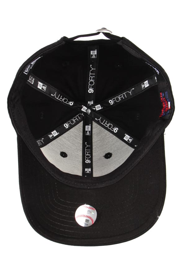 9Forty Cap / Strapback - Schwarz + Pink