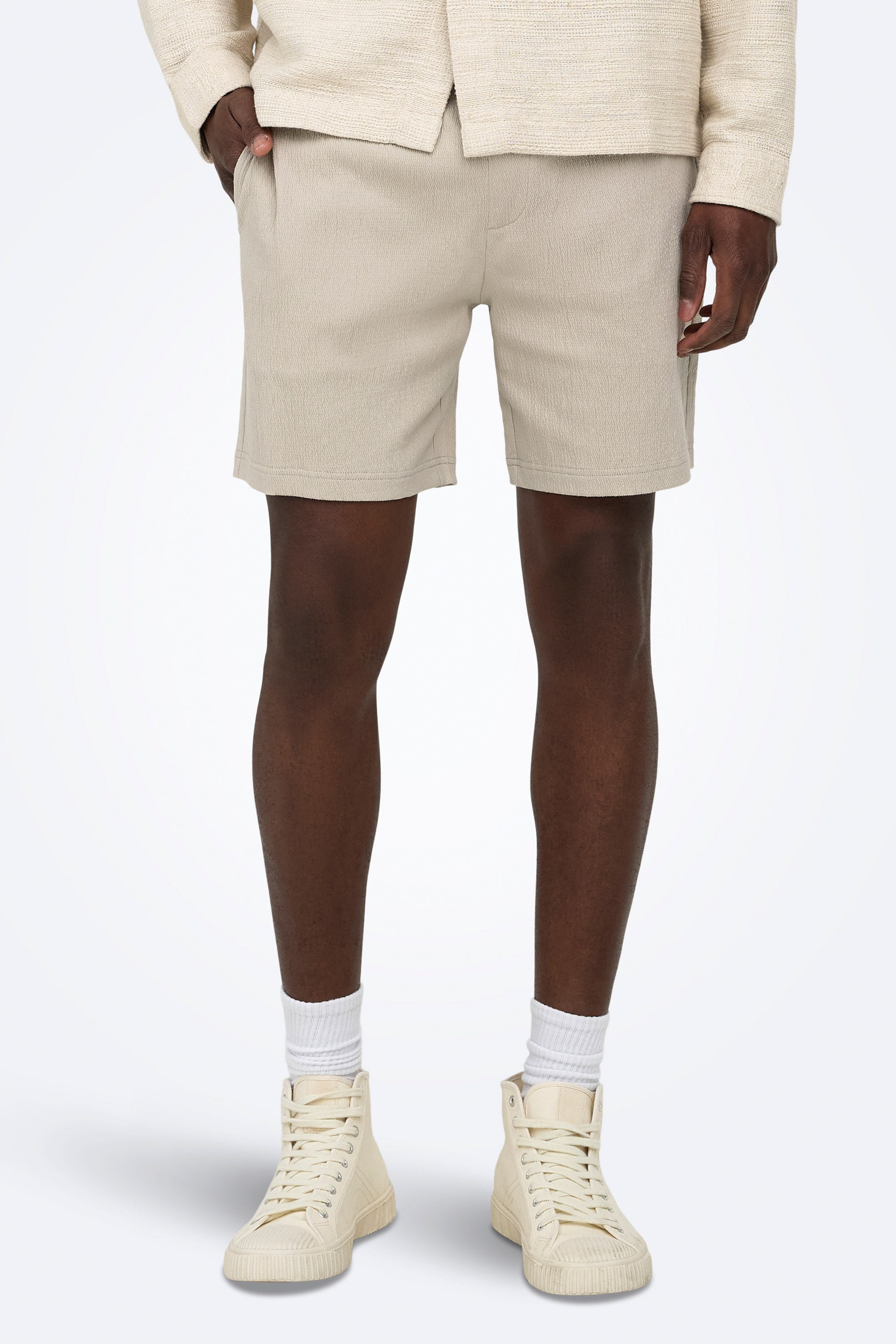 ONSEDDIE Strukturierte Stoffshorts - Silver Lining