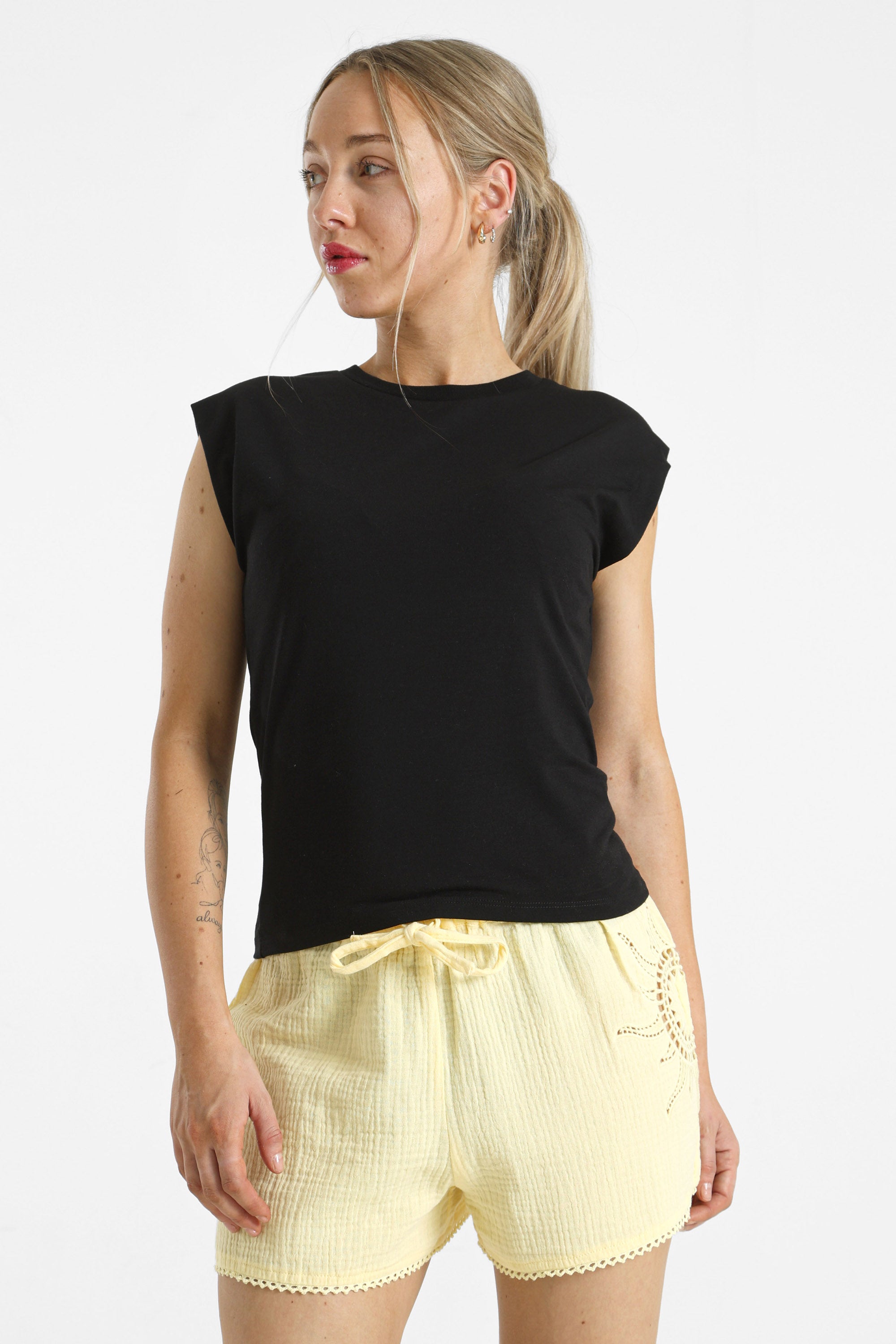 NMLEGA T-Shirt - Black
