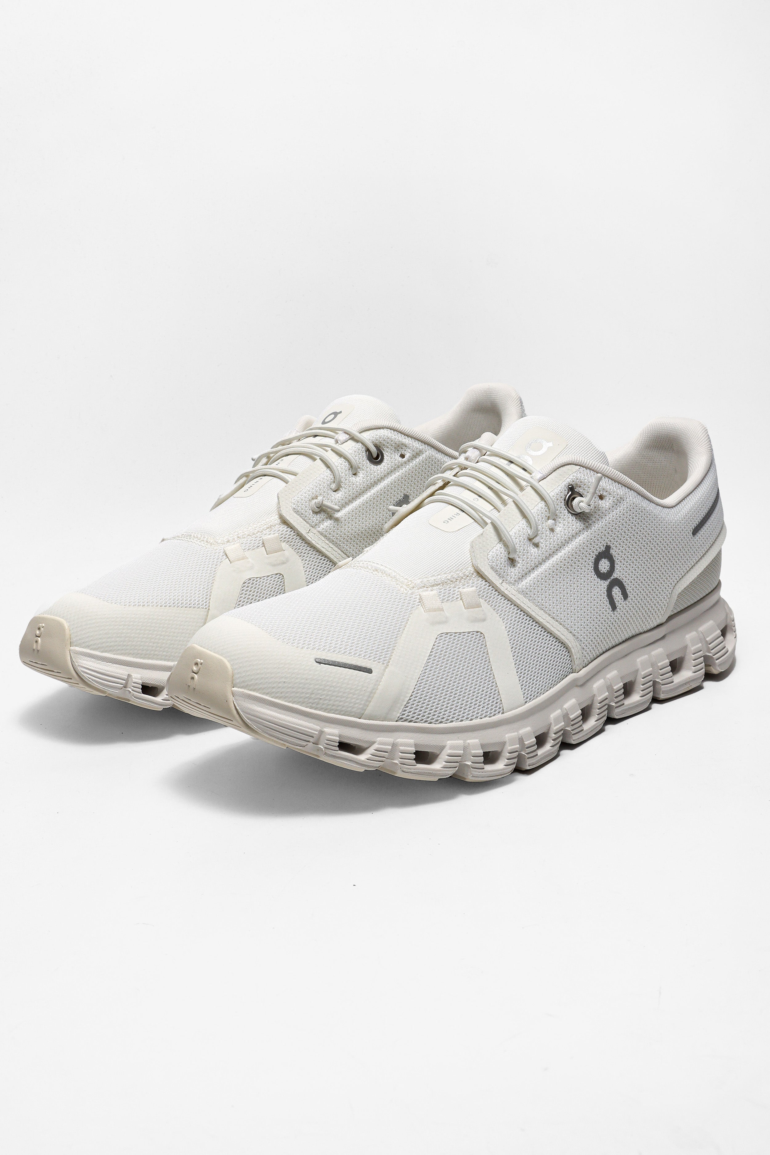 Cloud 6 sneakers - White