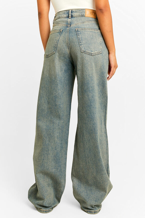High Waist Wide Leg Jeans - Blue Washed
