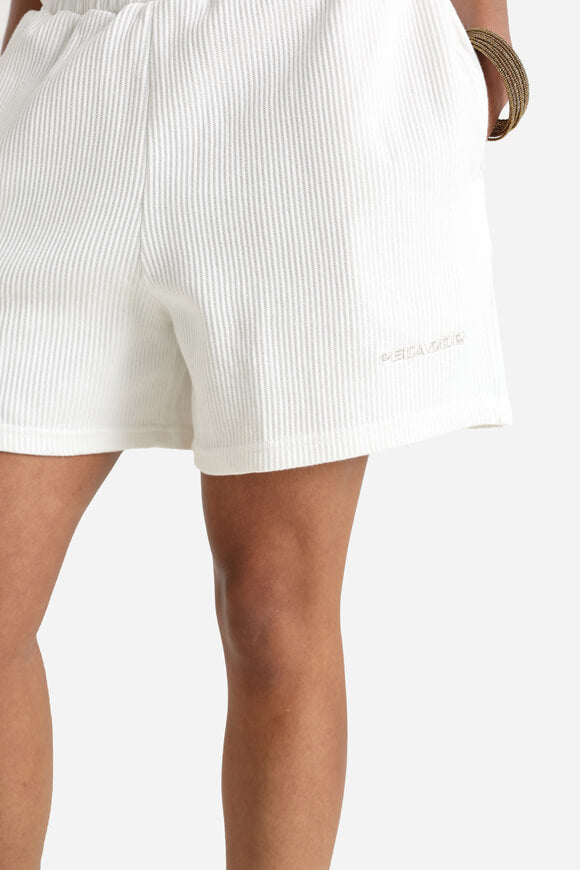 Amanda Strukturierte Stoffshorts - Warm White