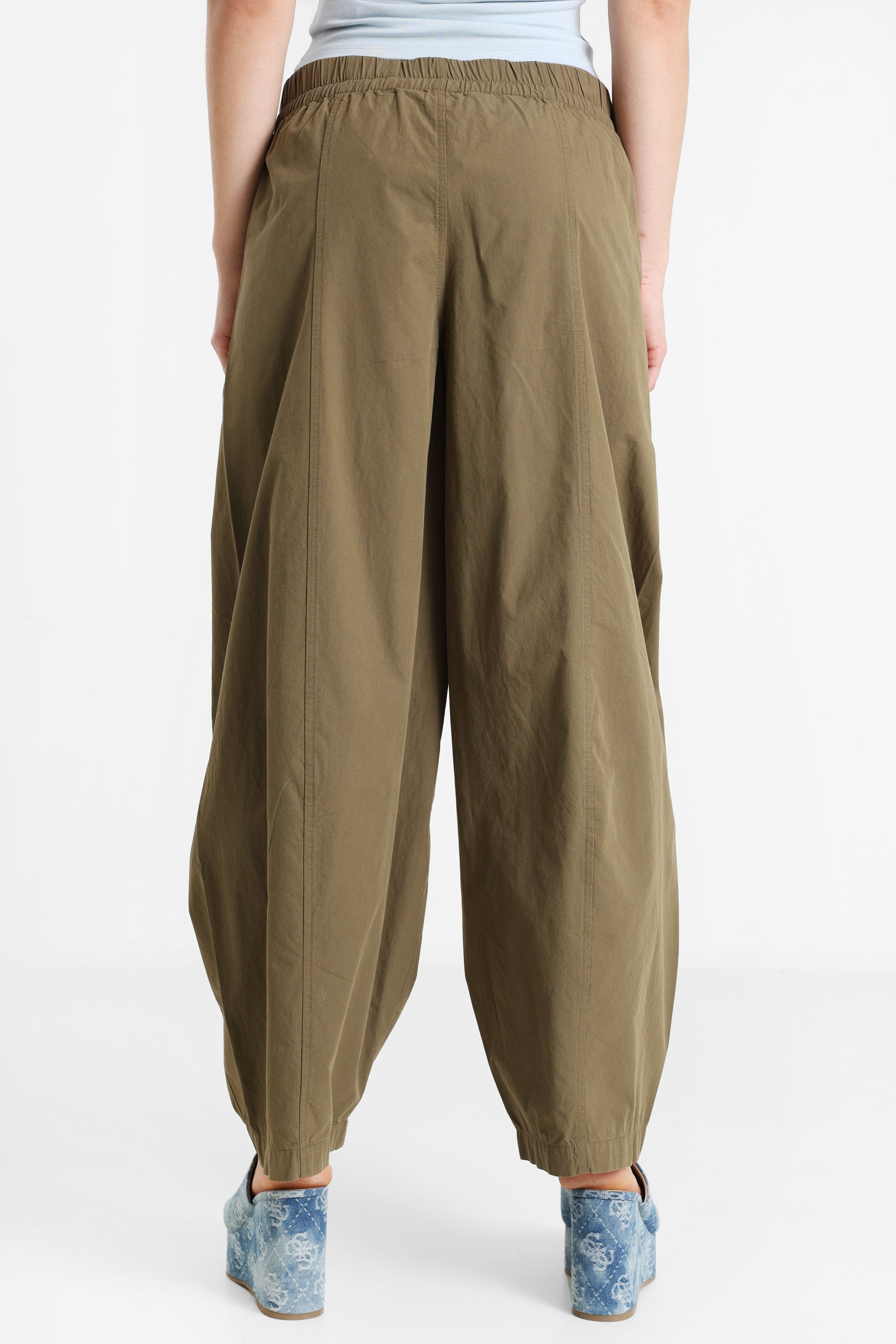 Barrel Fit Stoffhose - Kaki