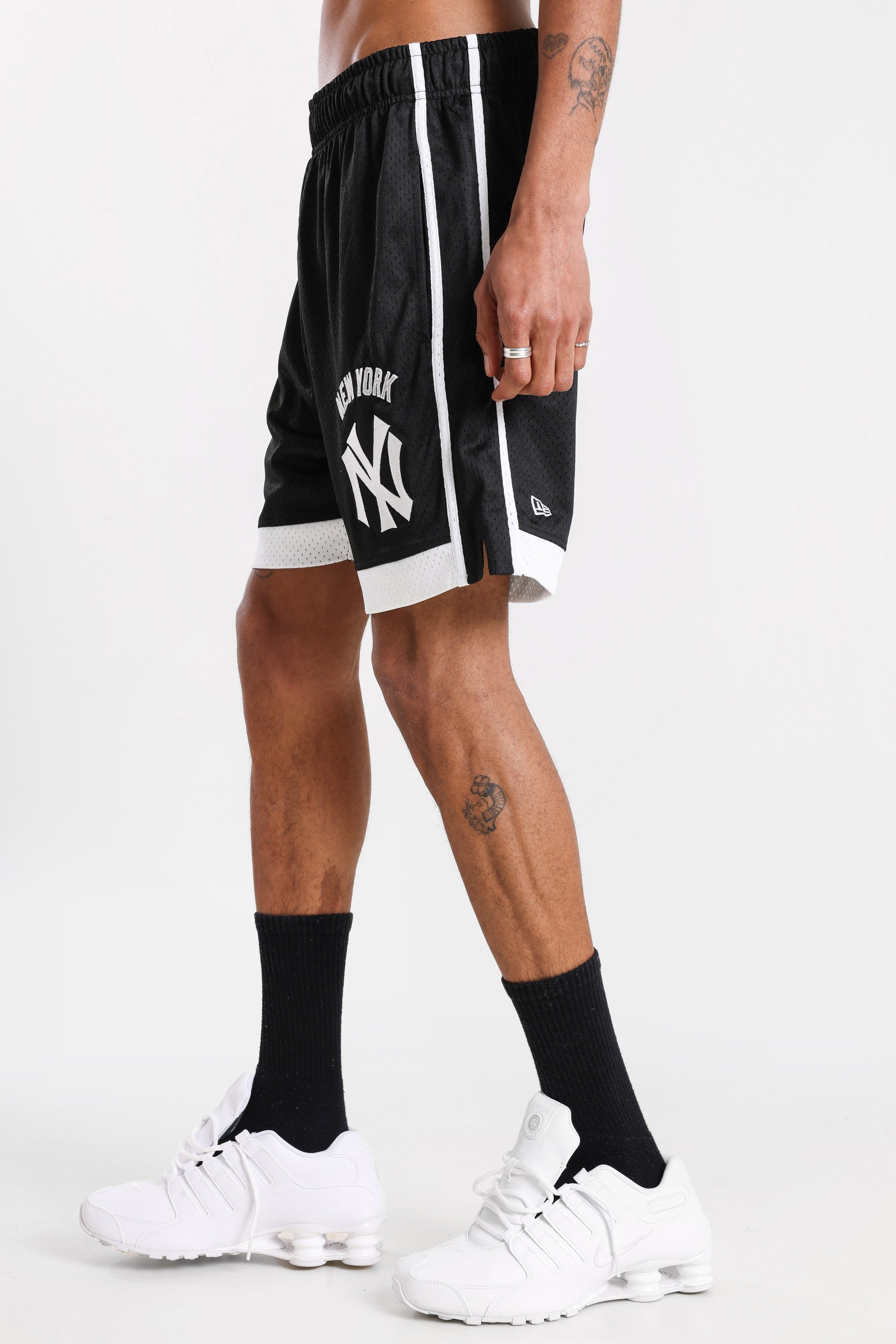 Mesh Shorts - Black + White