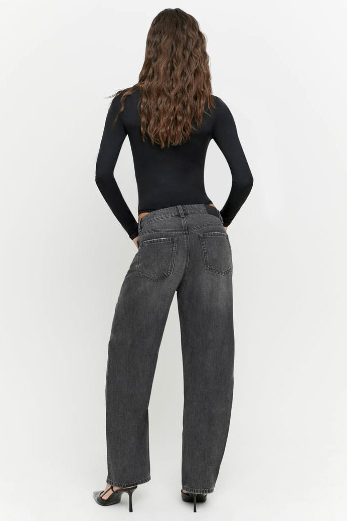 Barrel Fit Jeans - Black Washed