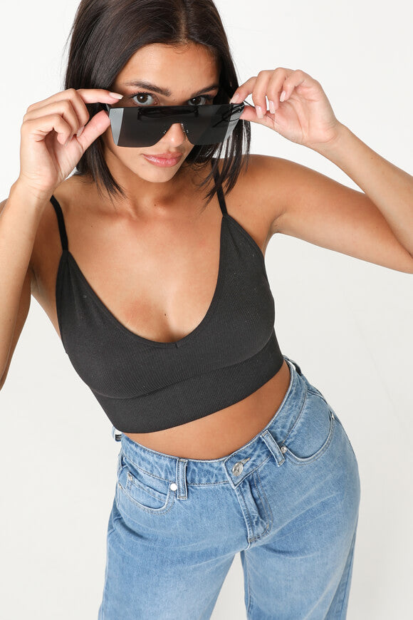 Geripptes Crop Trägertop - Schwarz