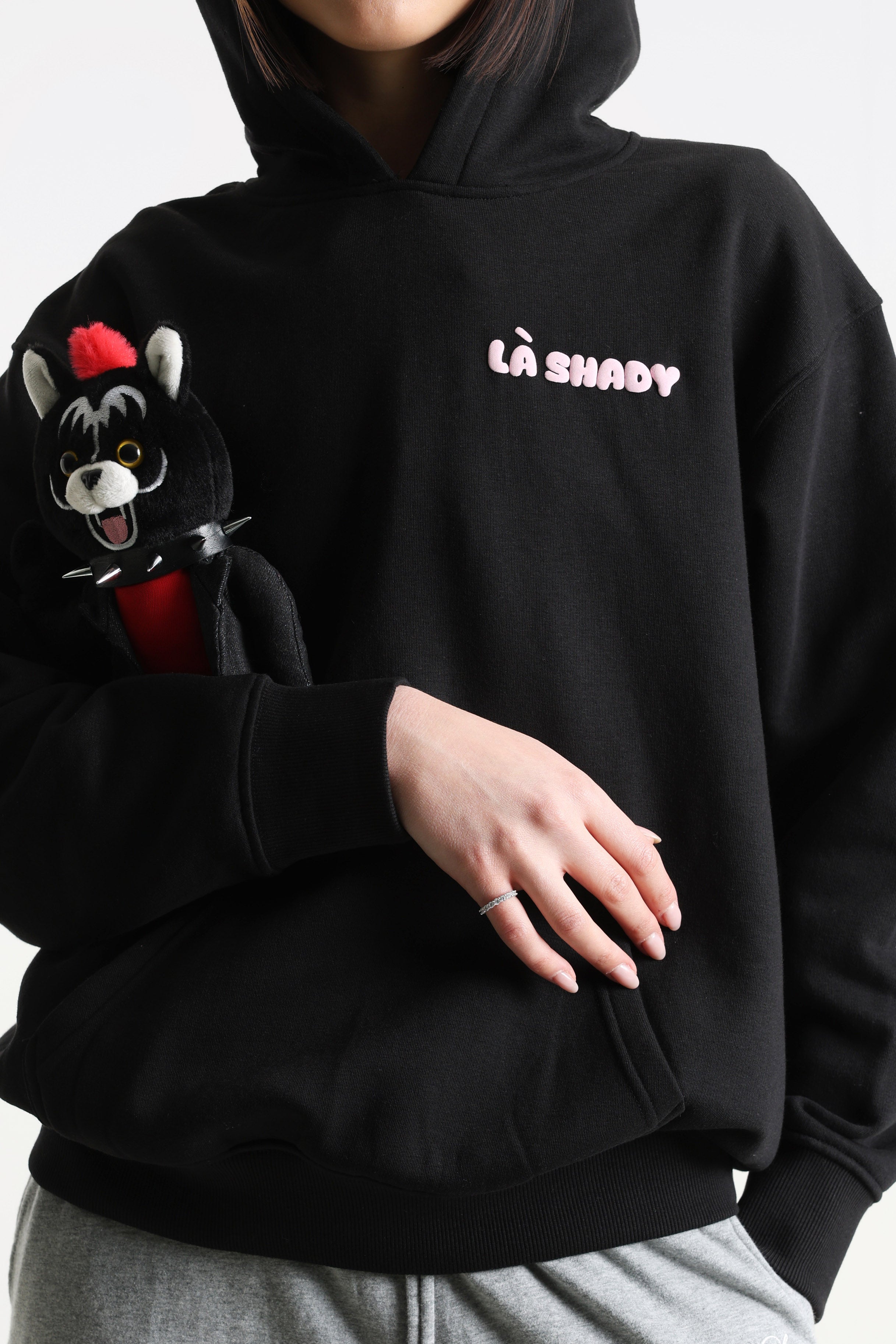 Kapuzensweatshirt - Schwarz