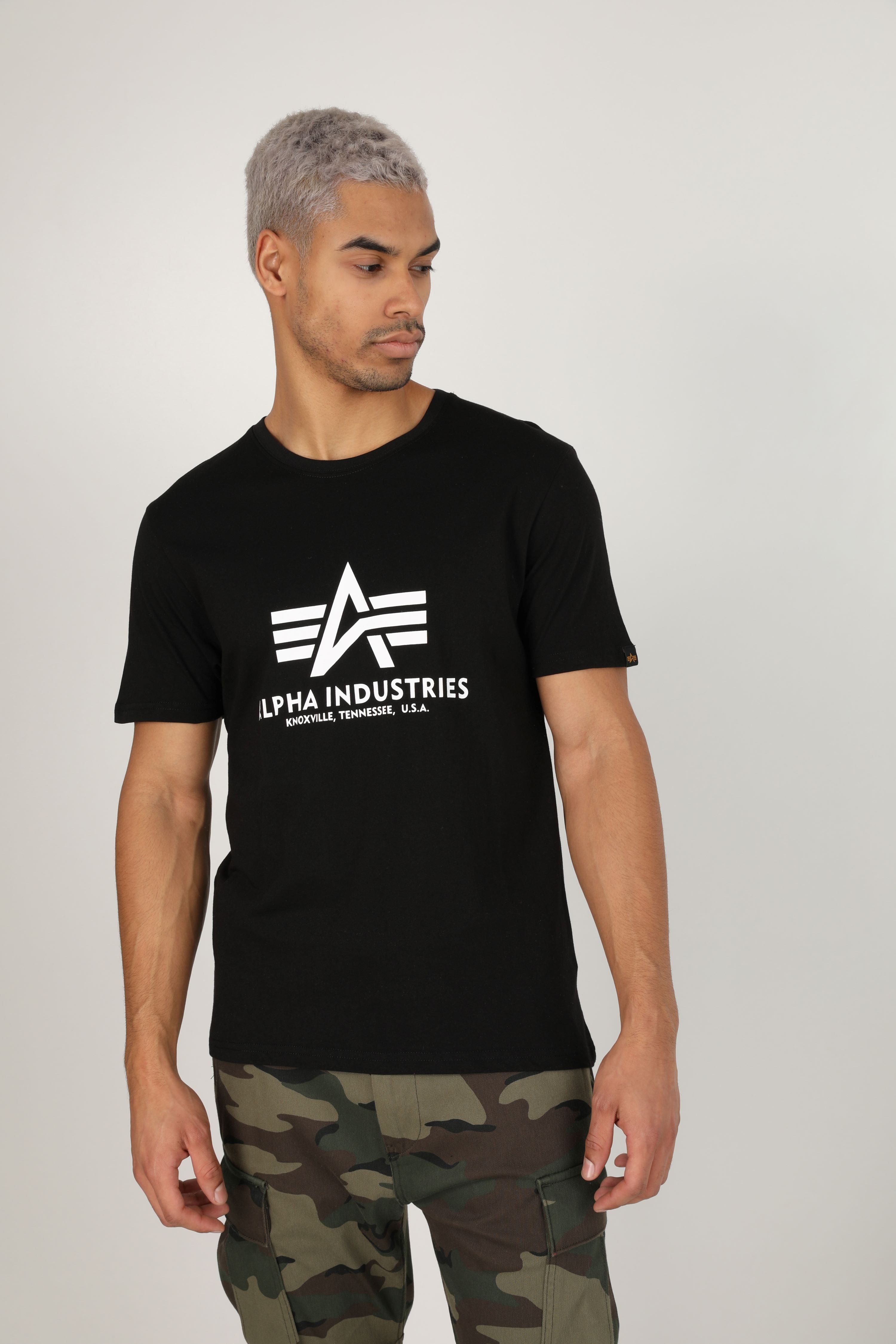 T-Shirt - Black + White