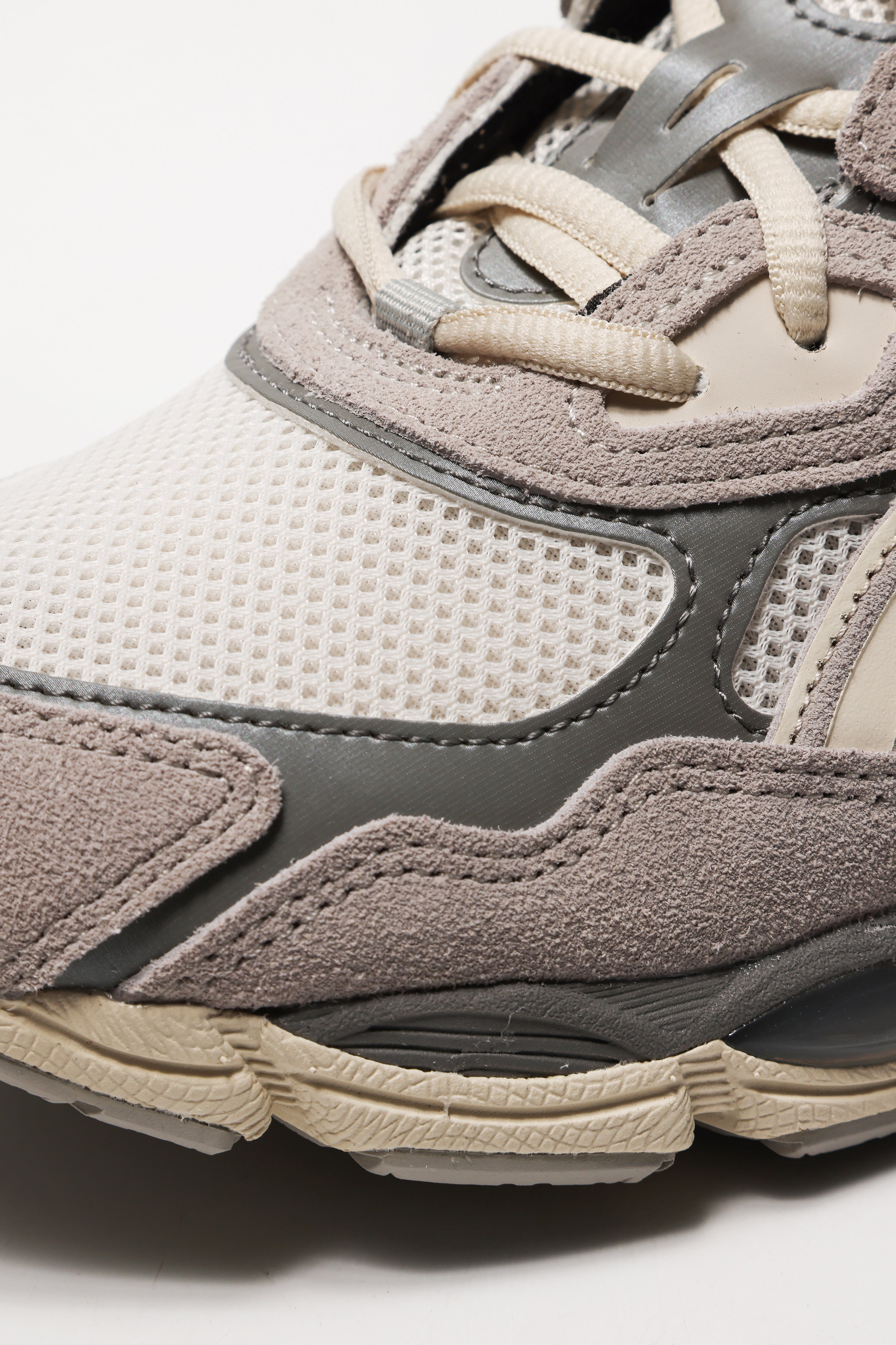 GEL-NYC Sneaker - Cream + Oyster Grey