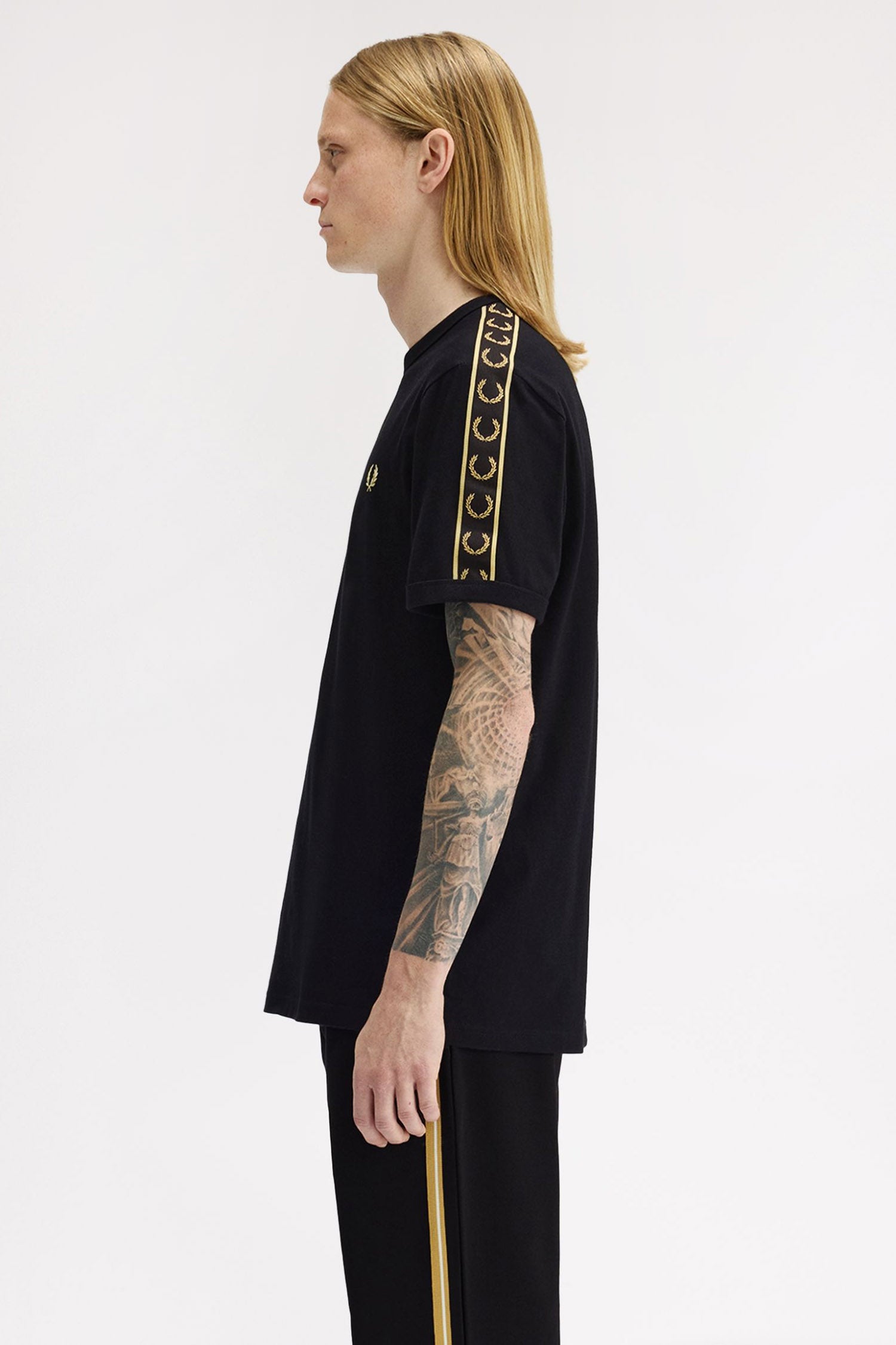 Contrast Tape Ringer T-Shirt - Black