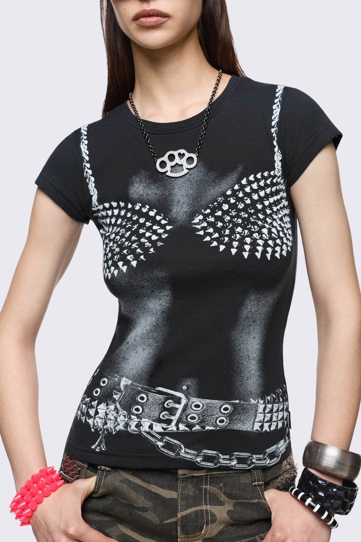 Pretty Hurts T-Shirt - Black
