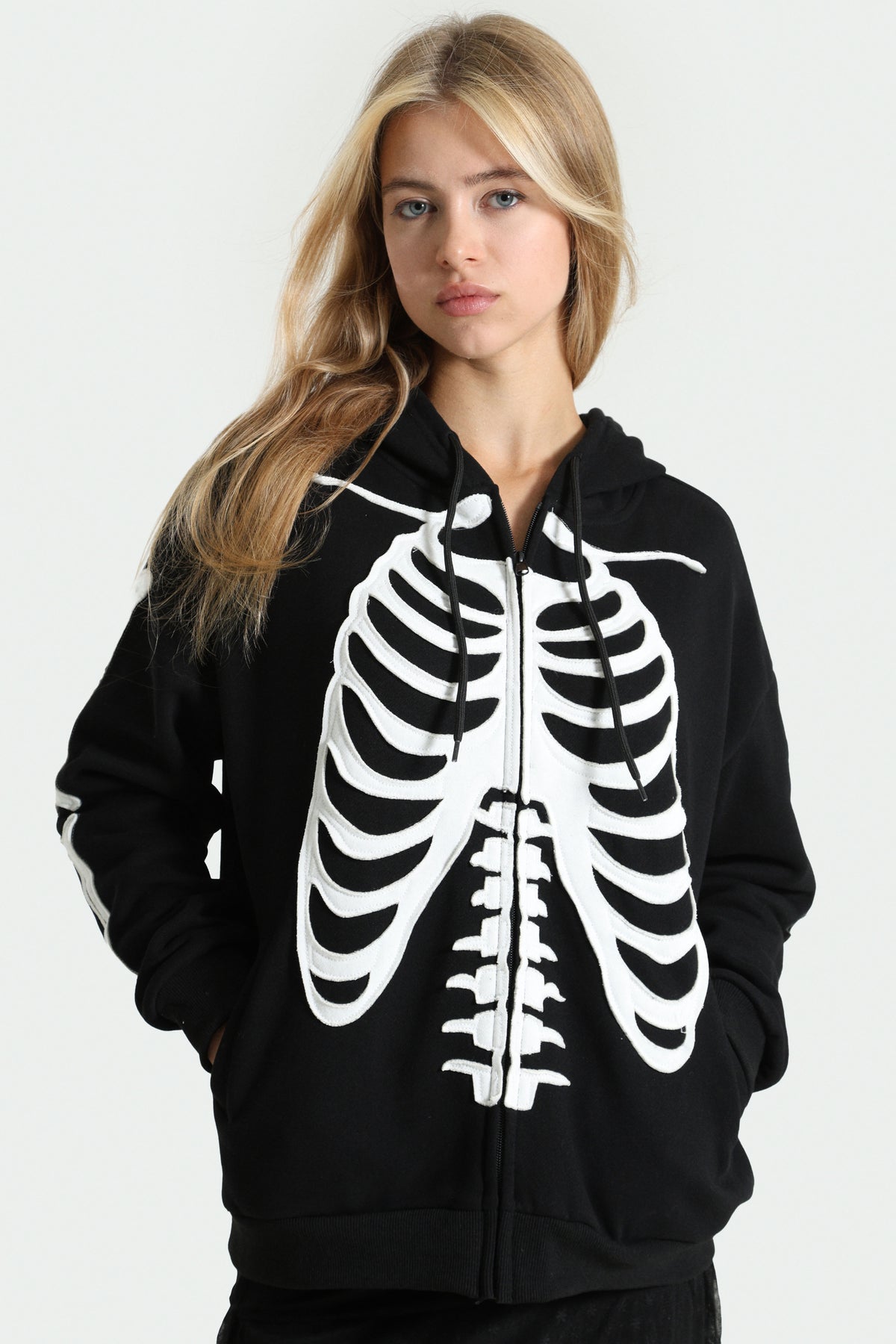 Oversize Kapuzensweatjacke - Black + White
