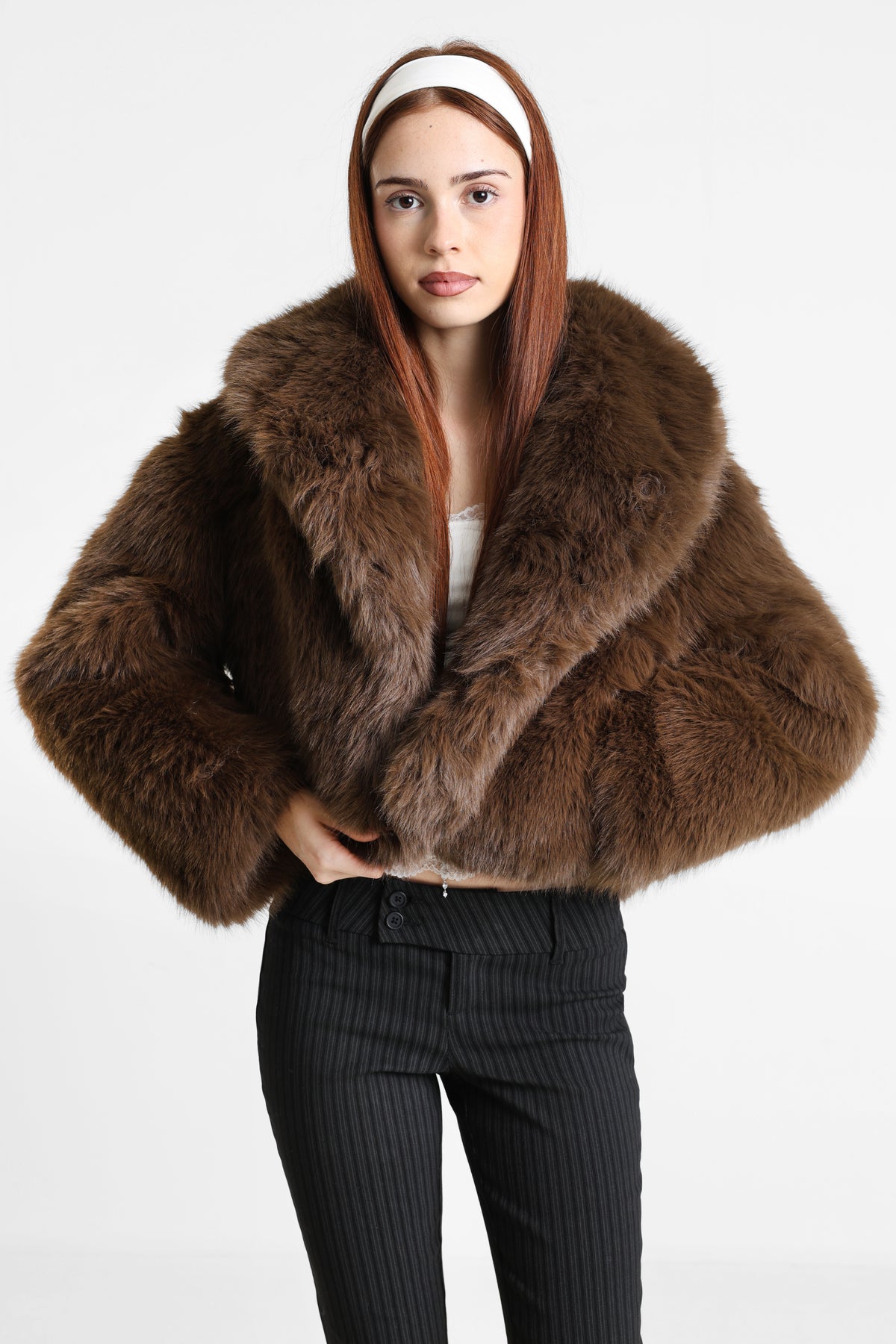 Short coat in synthetic fur - Brun foncé