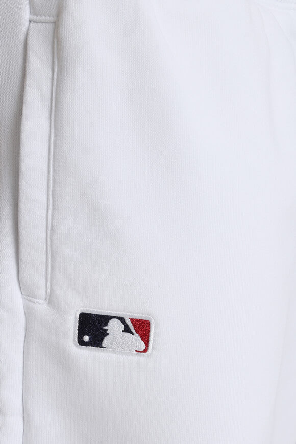 Base Runner Emb Helix short en sweat - White
