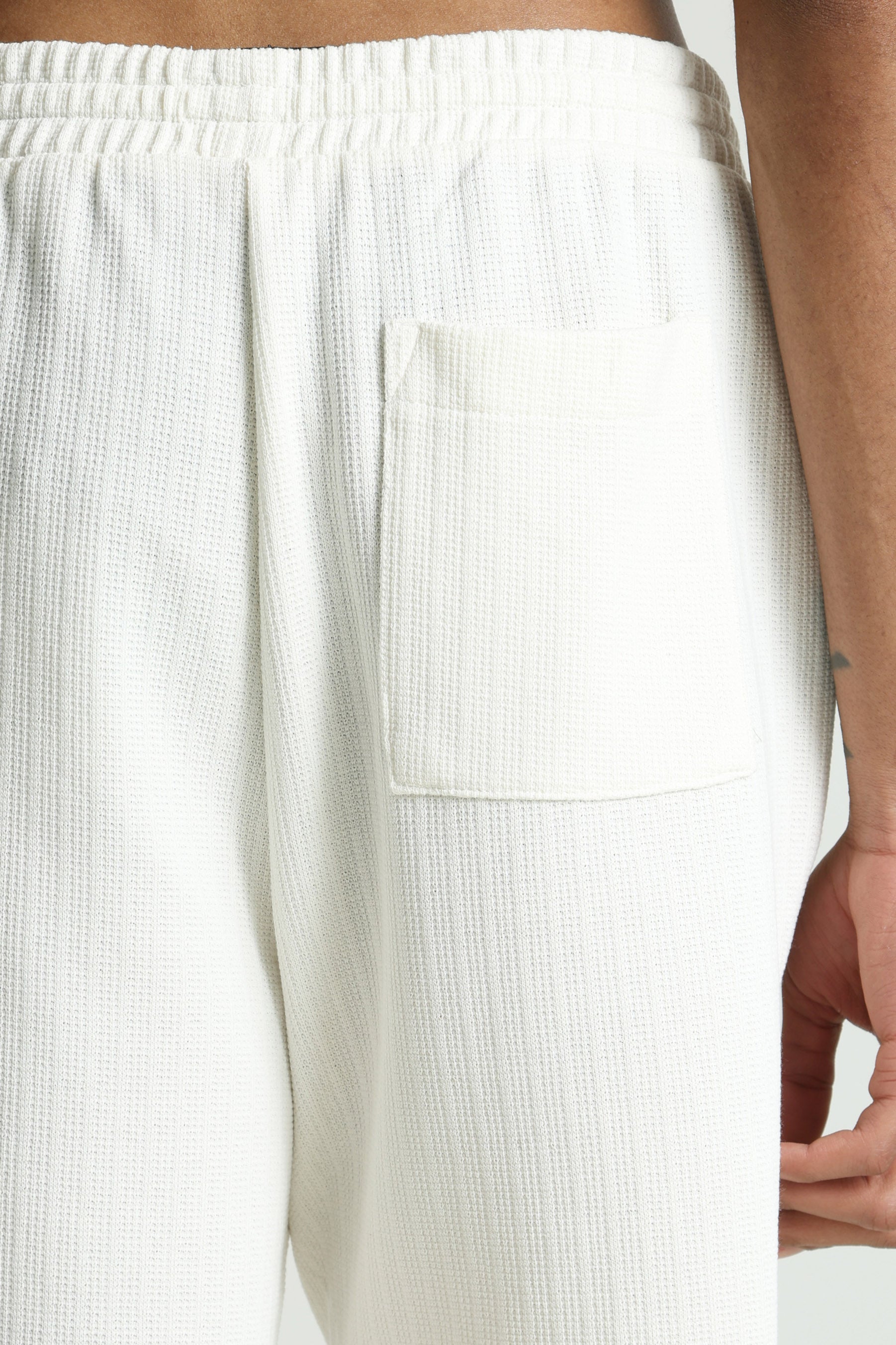 ONSTREY Strukturierte Stoffshorts - Gardenia