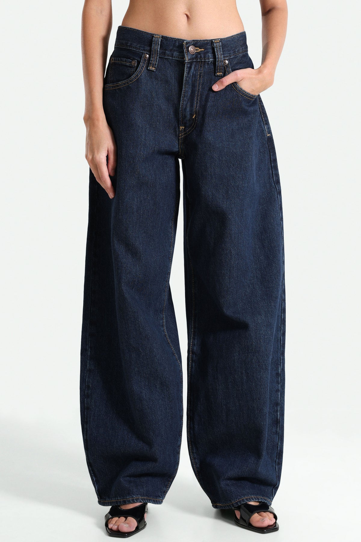 Middy jean ballon fit L32 - Shaded View