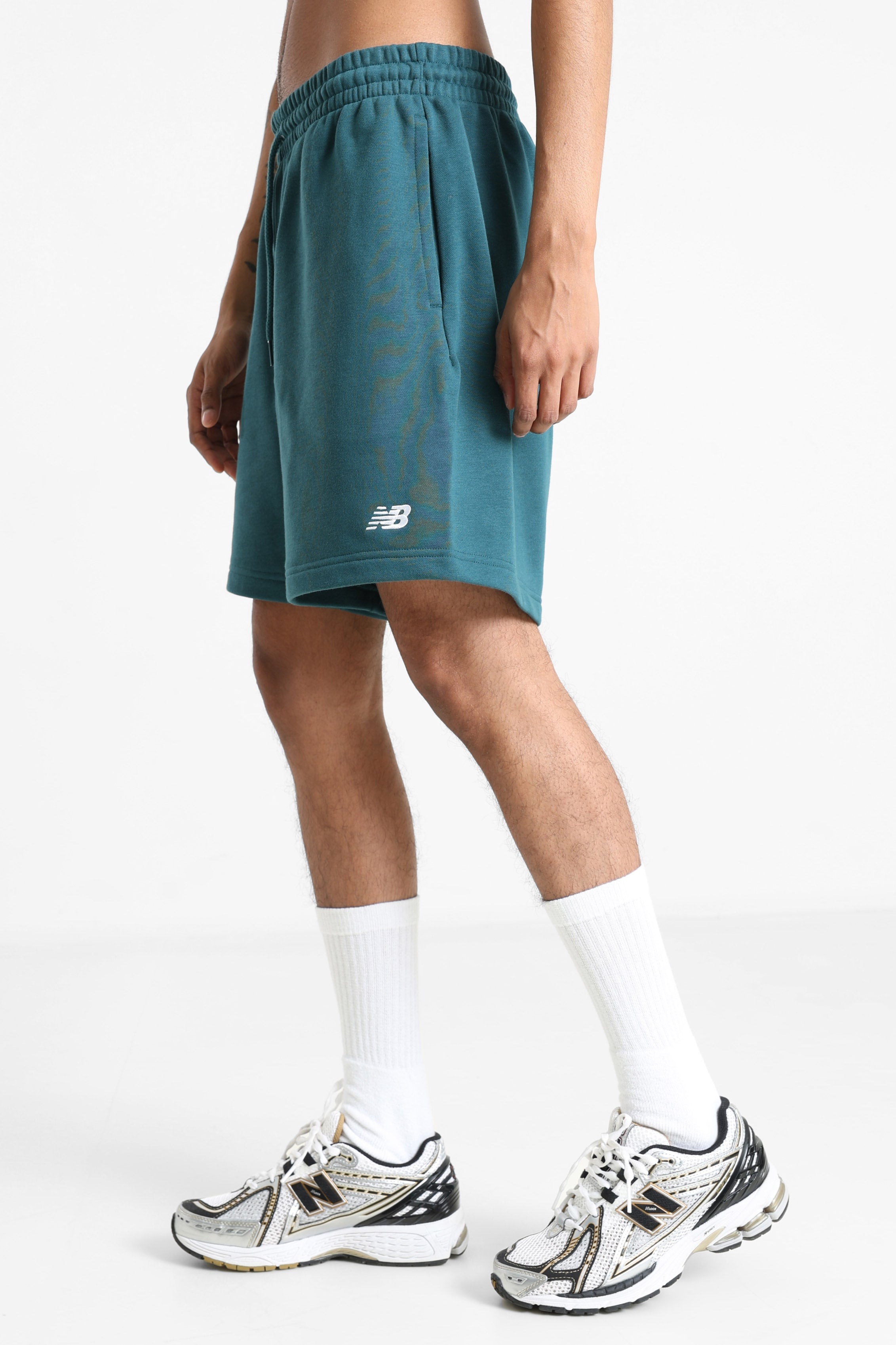 Sport Essentials Sweatshorts - Medusa Green