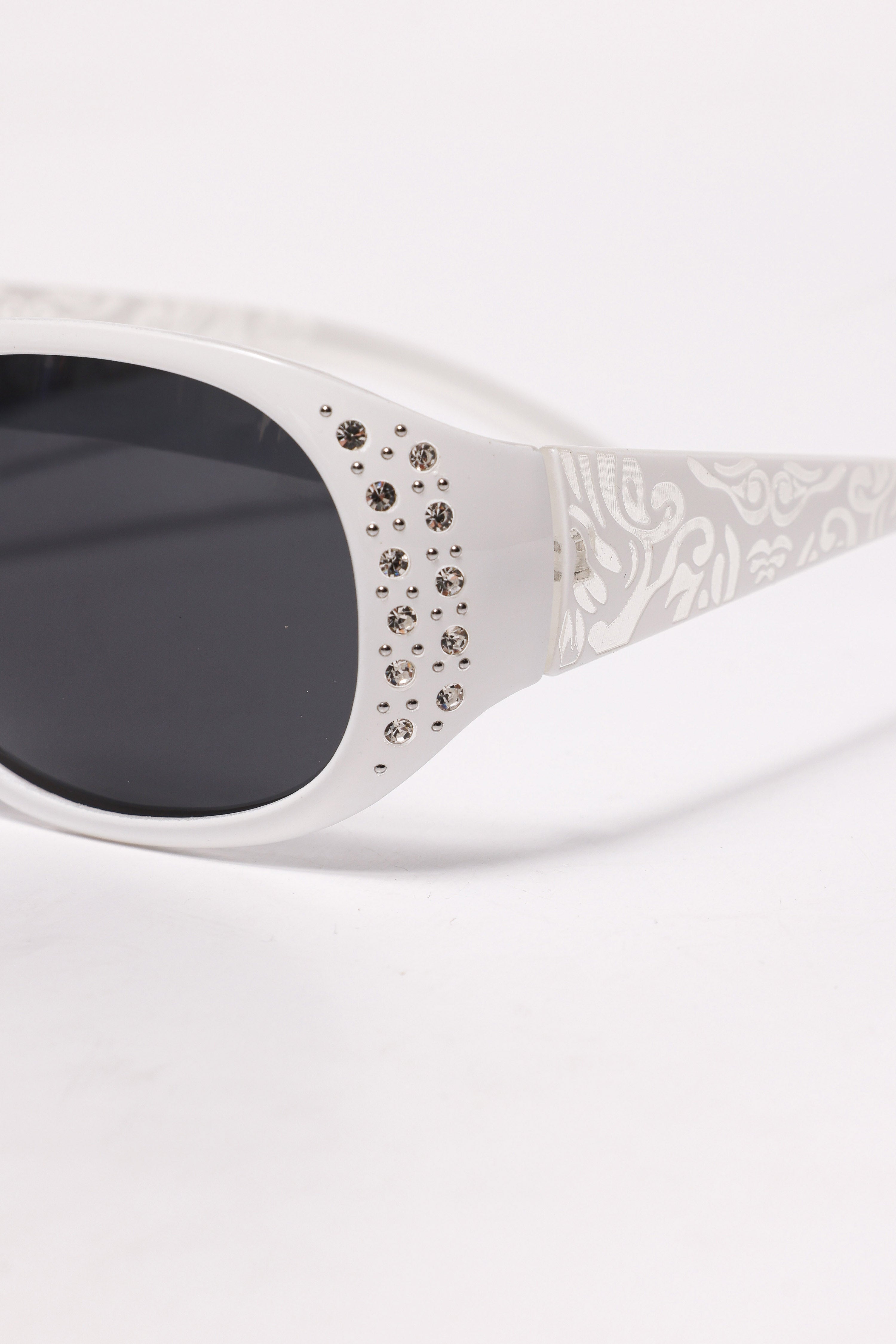 Lunettes de soleil - White + Silver + Black