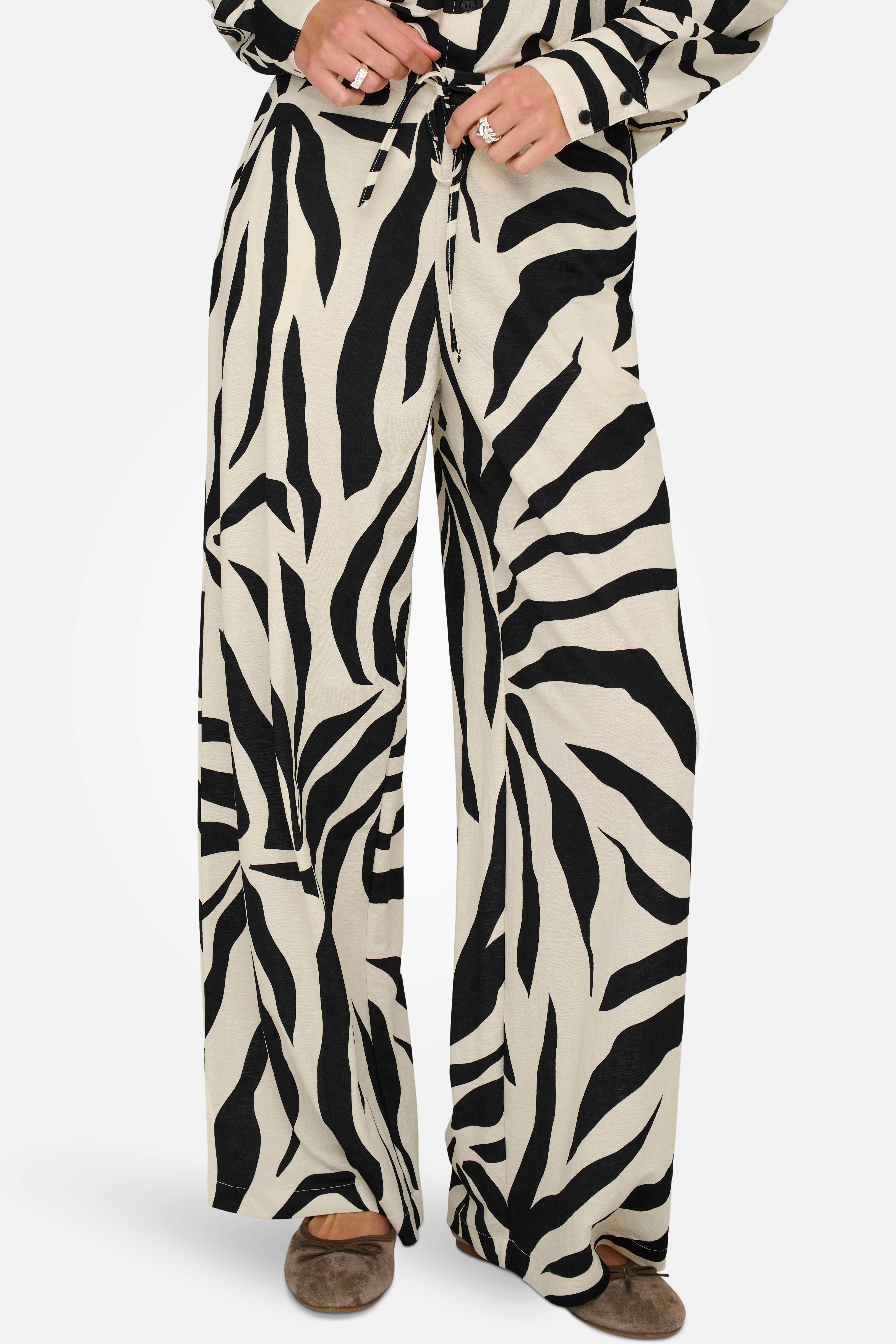 ONLSAKURA Stoffhose - Beige + Black