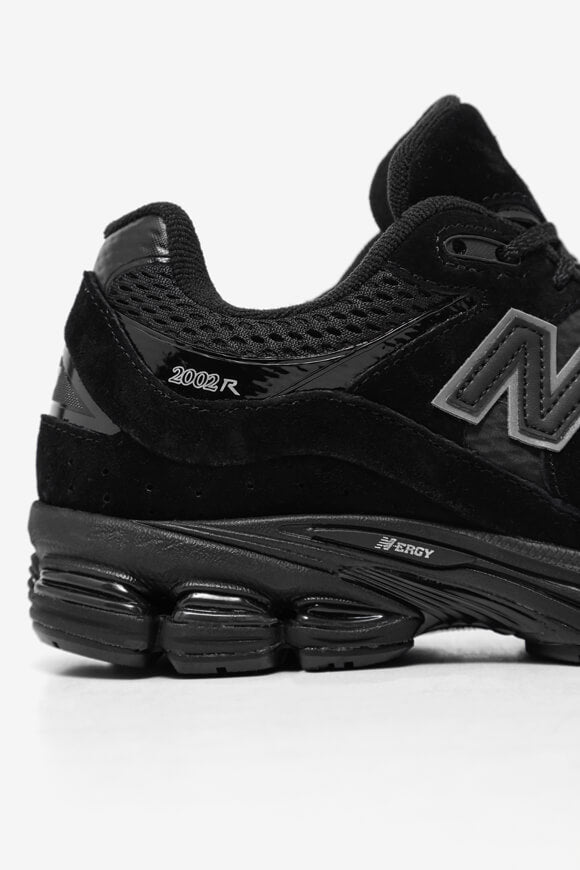 M2002 Welded Sneaker - Black