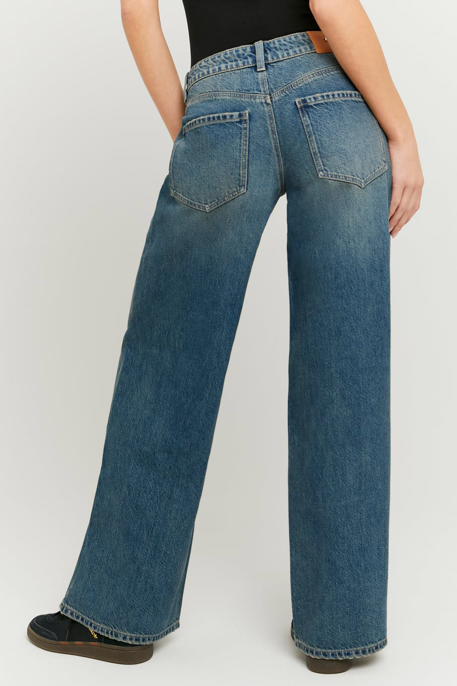 Wide Leg Jeans - Blue Medium Used