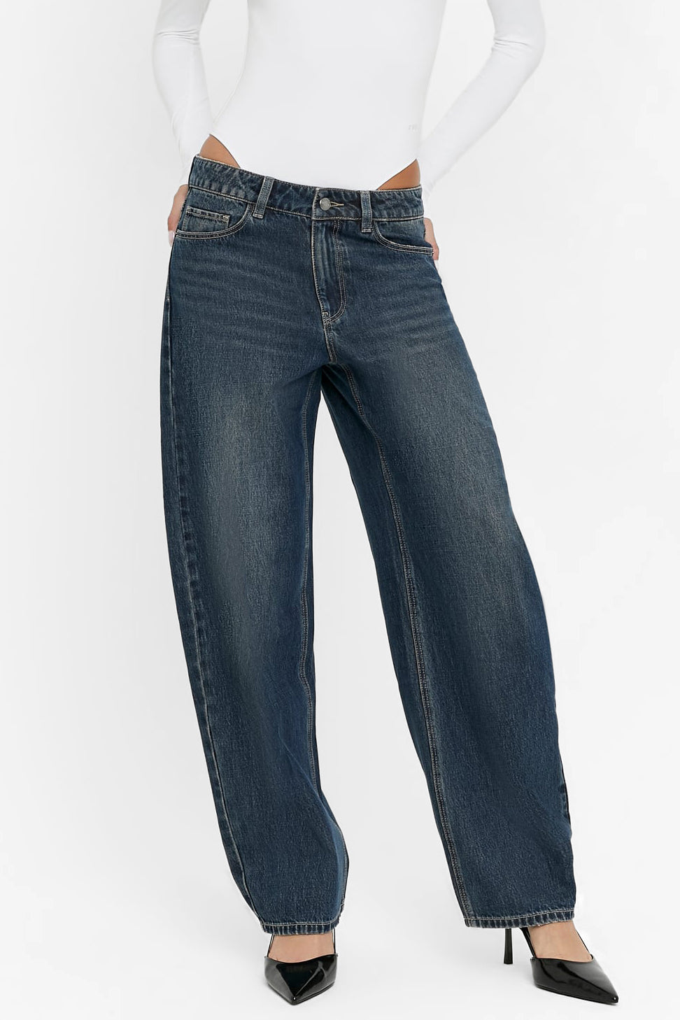 Barrel Fit Jeans - Dark Blue Washed