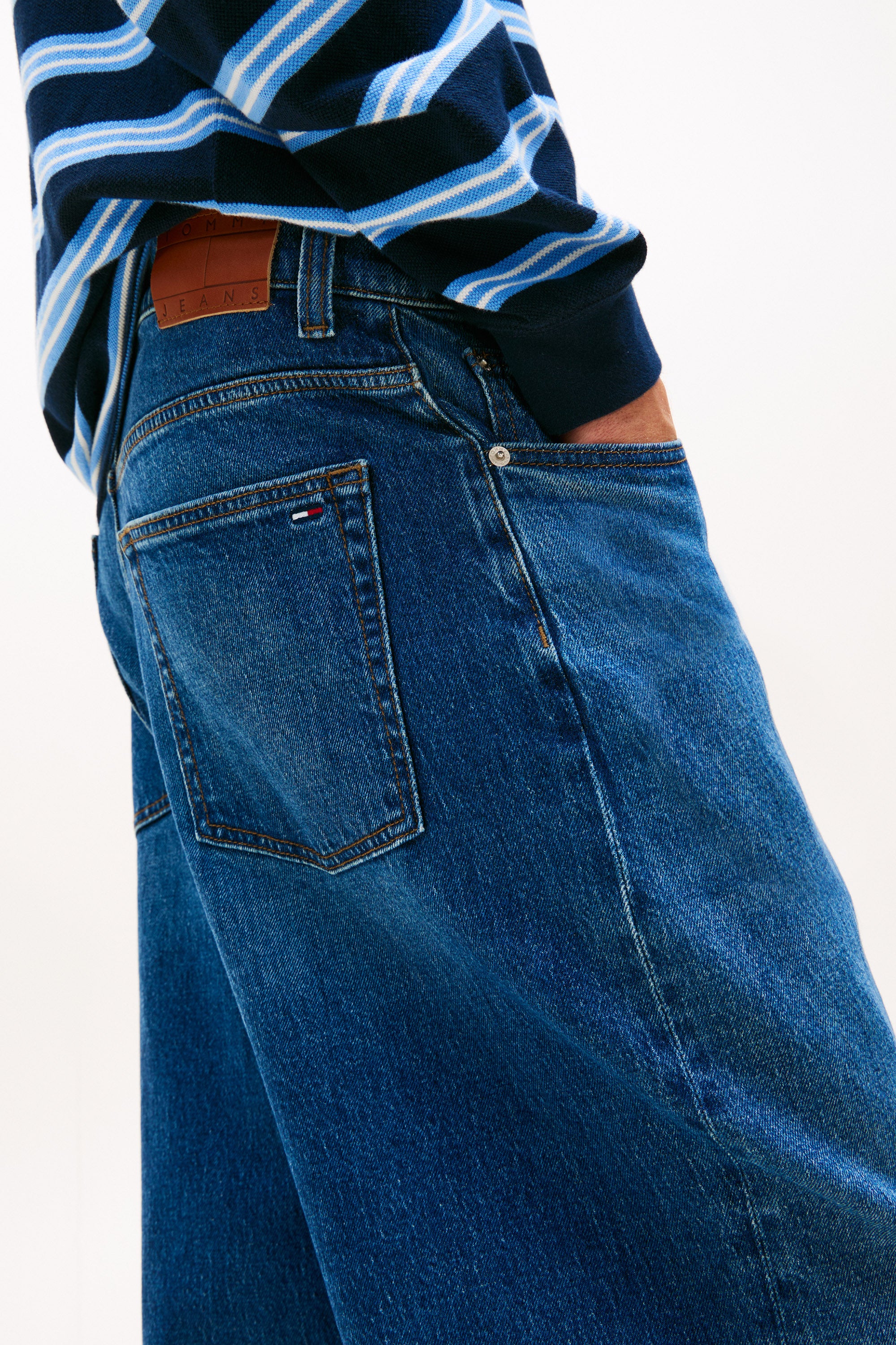 Theo Baggy Fit Jeans L32 - Dark Blue Denim