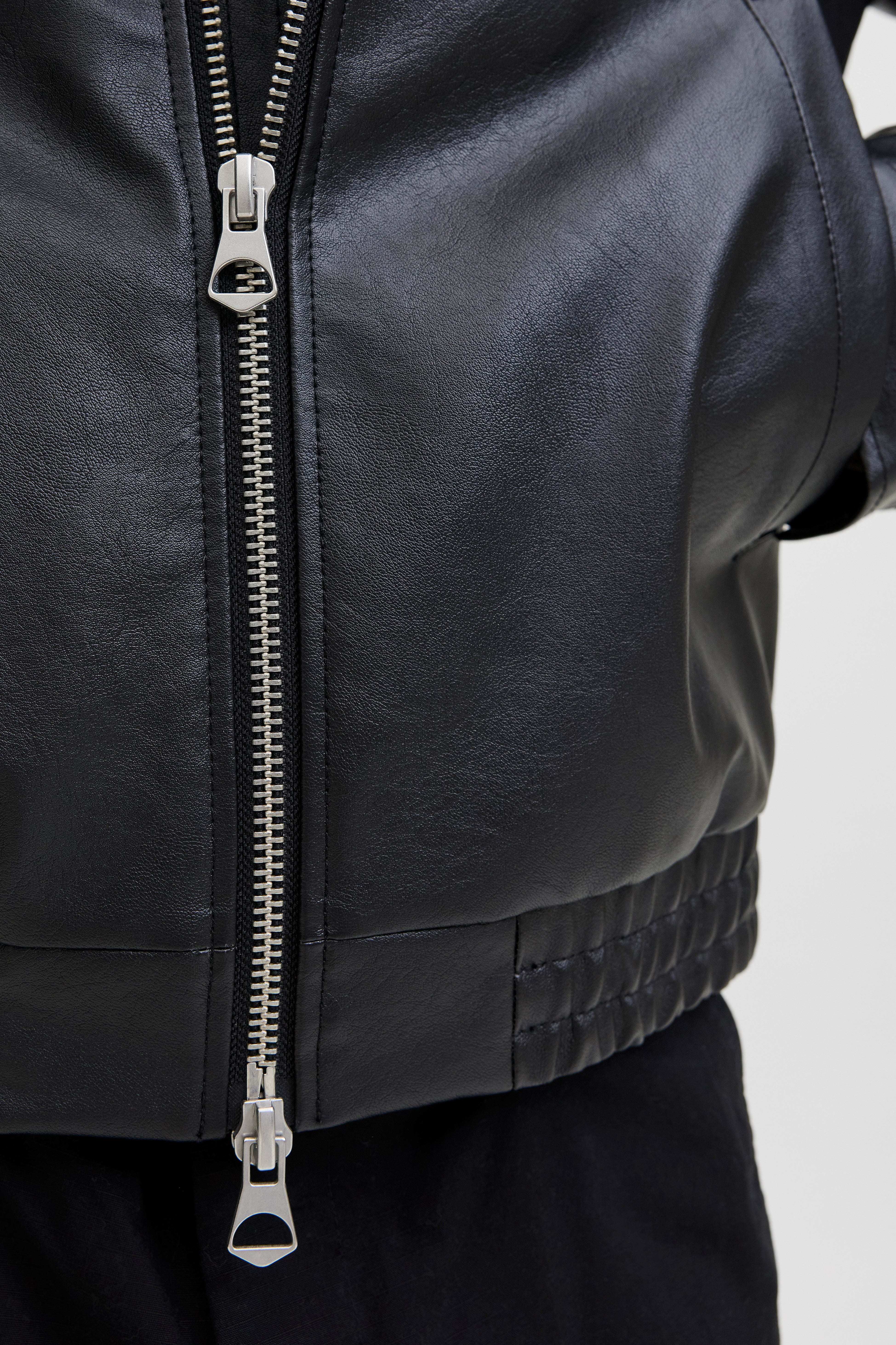 JORGRAMERCY Kunstlederjacke - Black