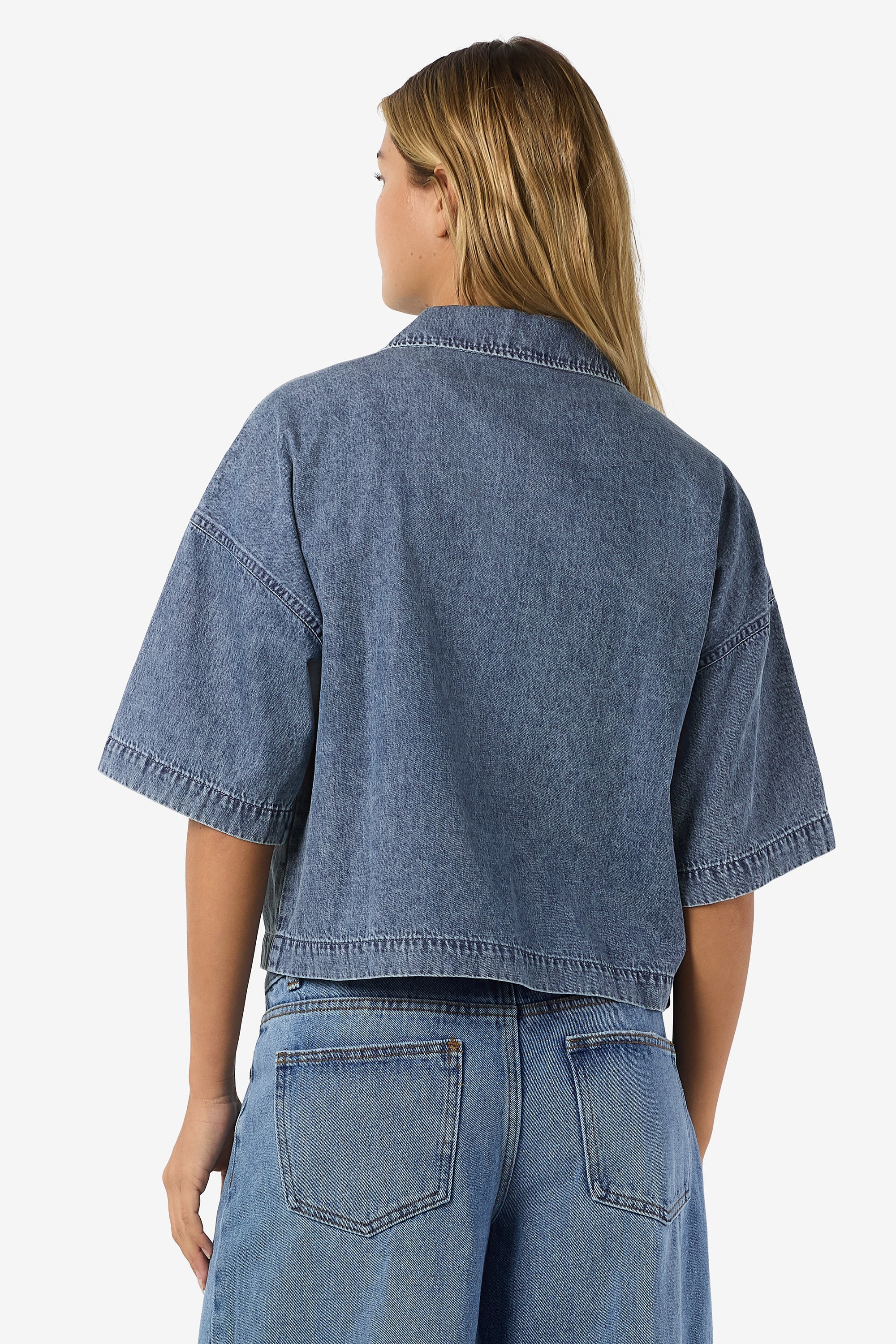 NMENZA Crop Jeanshemd - Medium Blue Denim