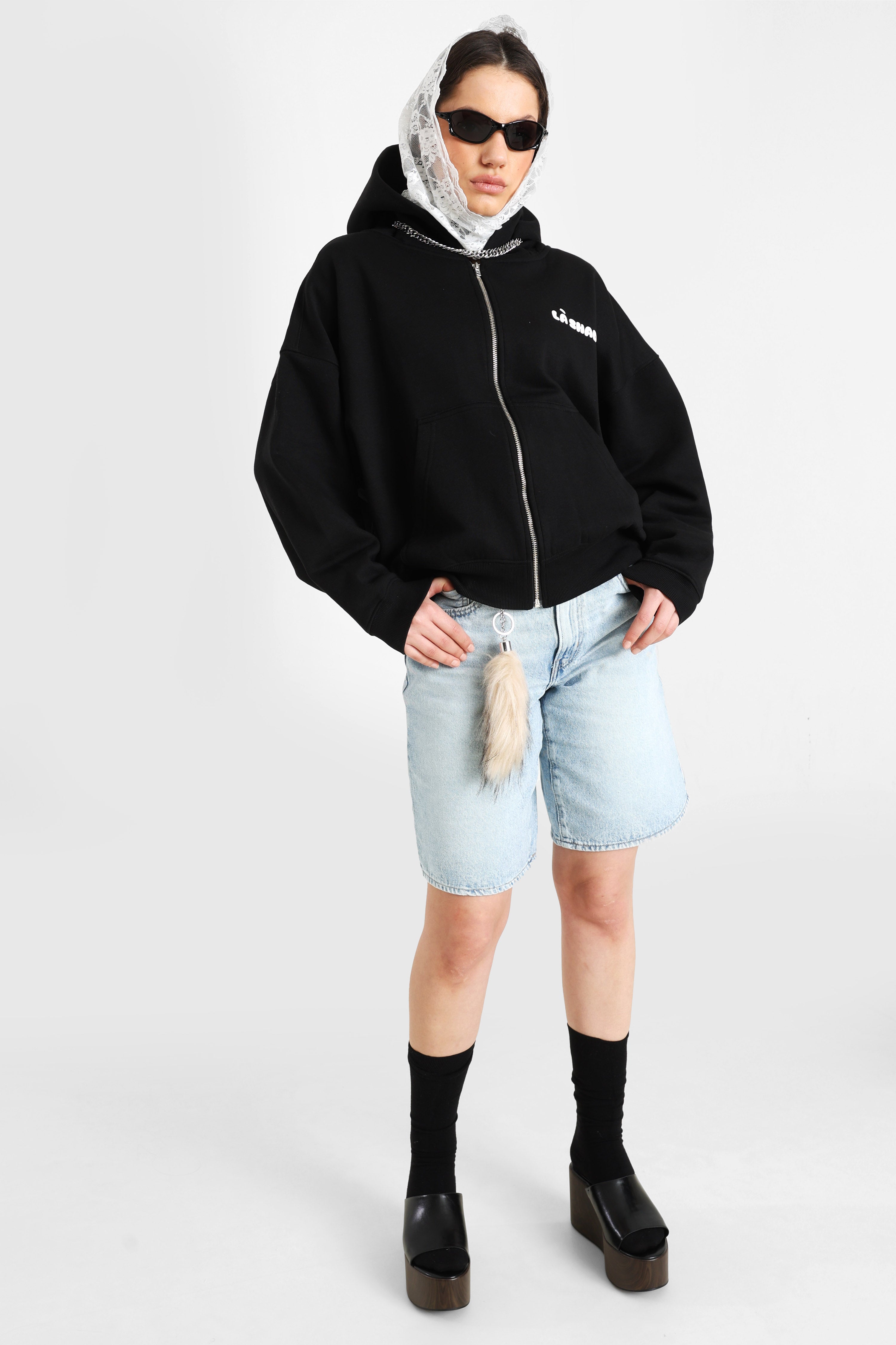 Kapuzensweatjacke - Schwarz