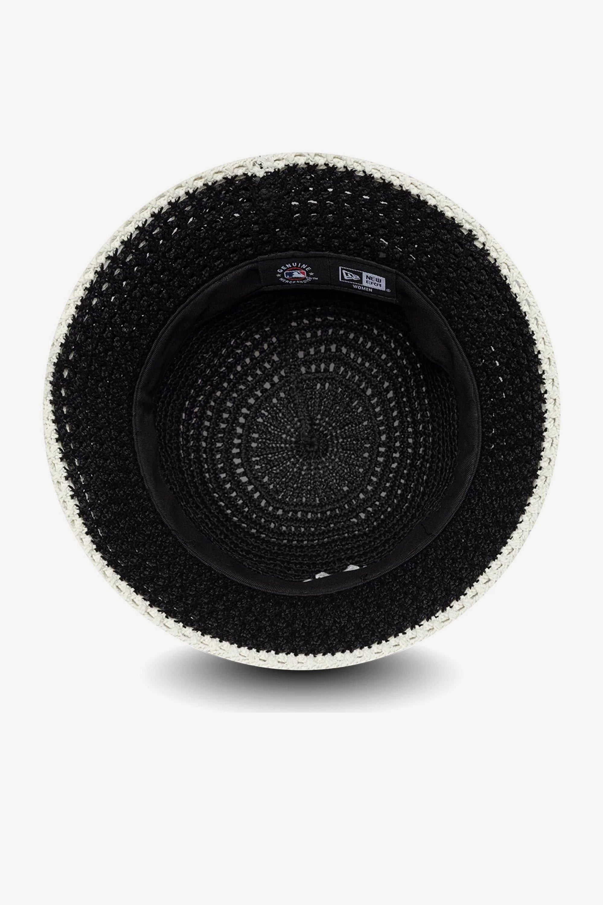 Cappello a crochet - Black + White