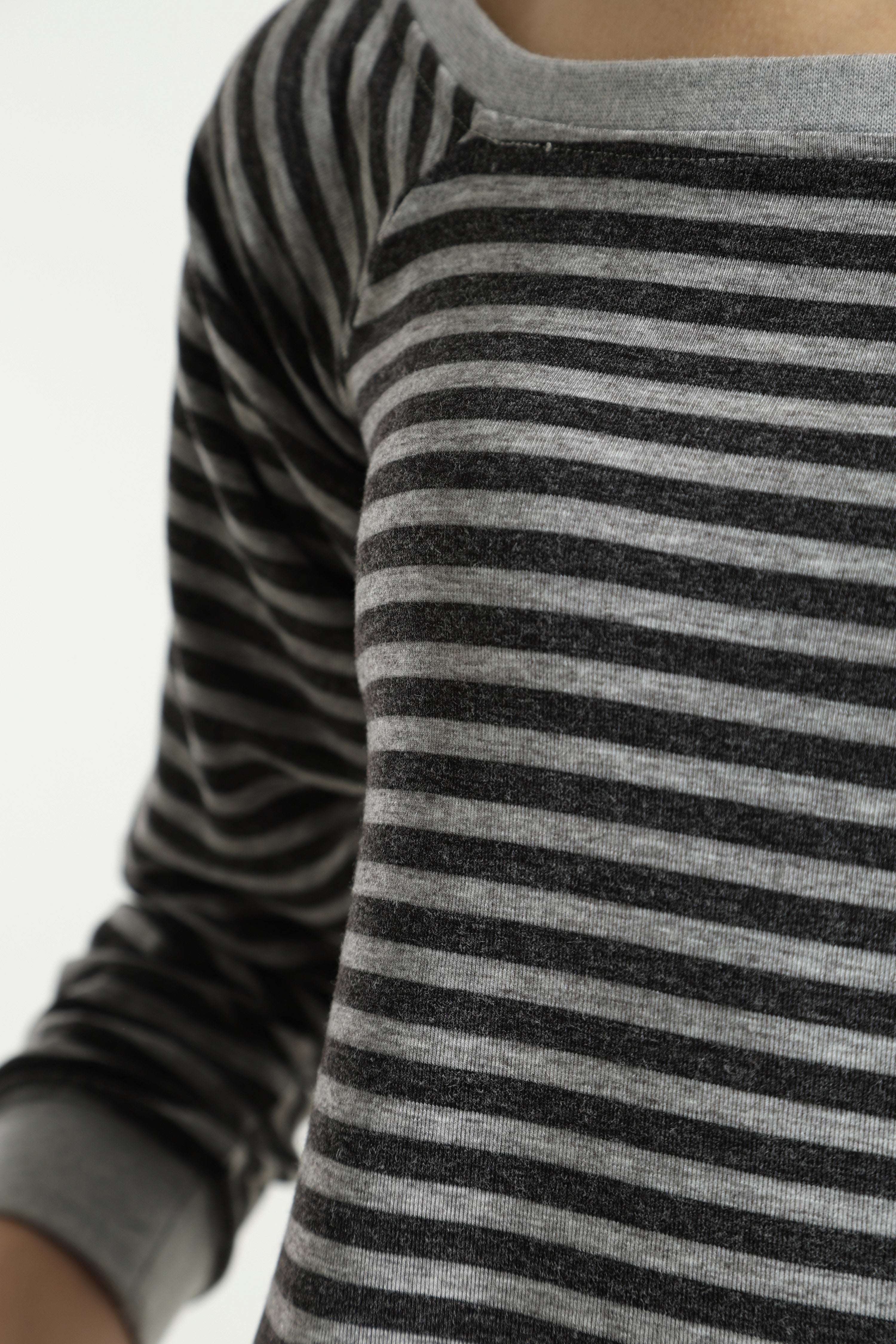 Off Shoulder Langarmshirt - Grau meliert + Anthrazit