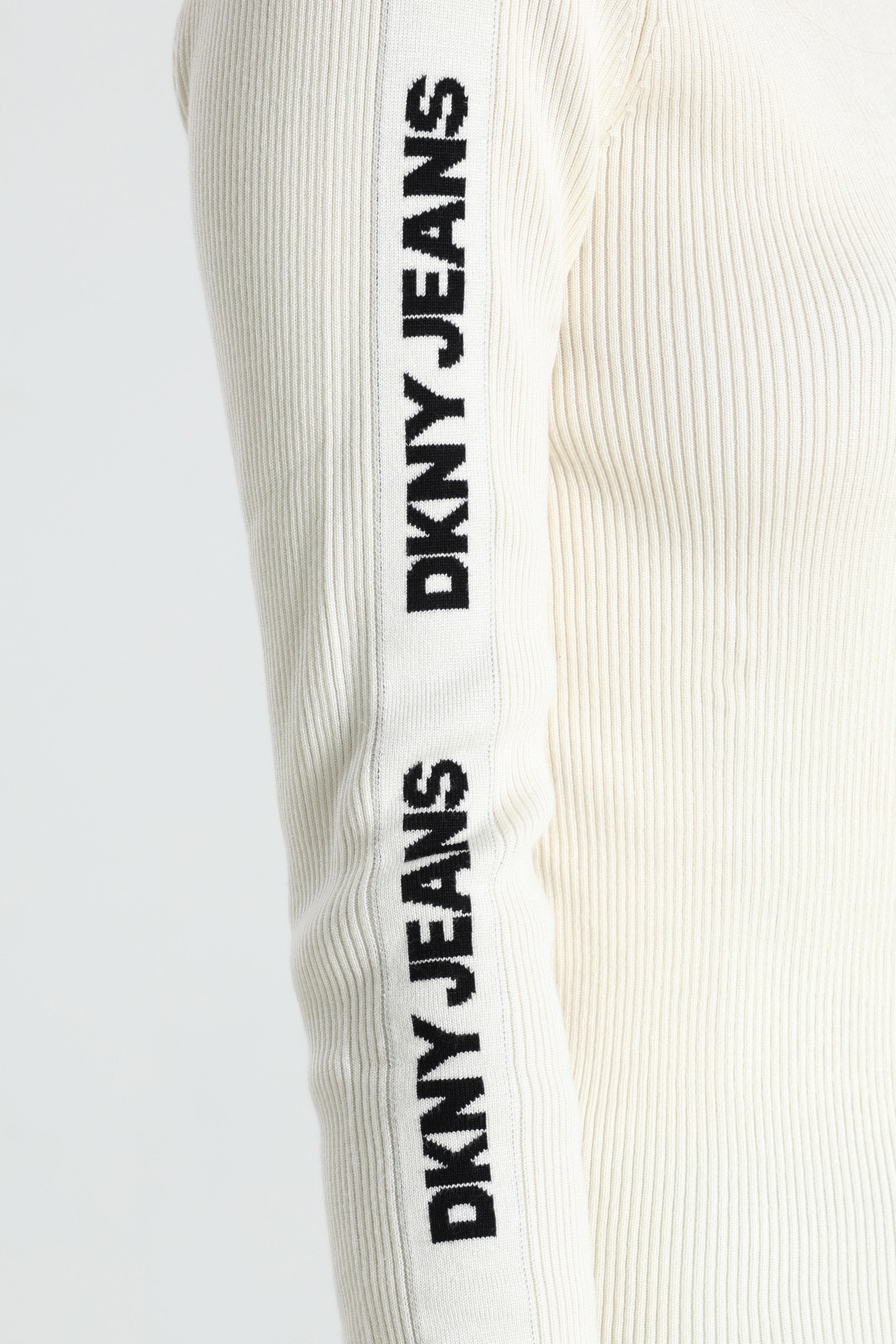 Ribbed fine knit sweater - Eggnog