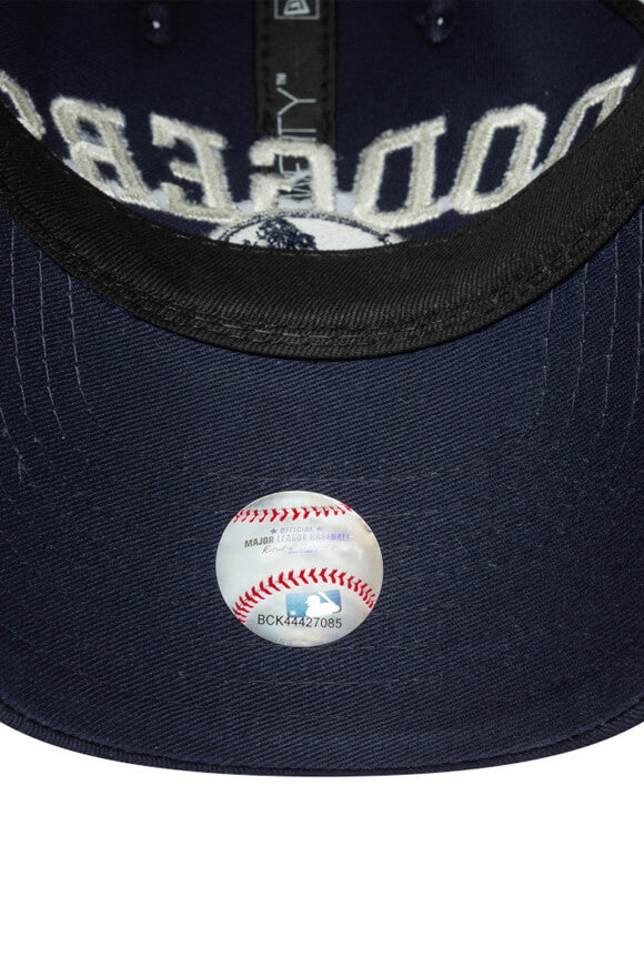 9Twenty Cap / Strapback - Dark Navy + Offwhite