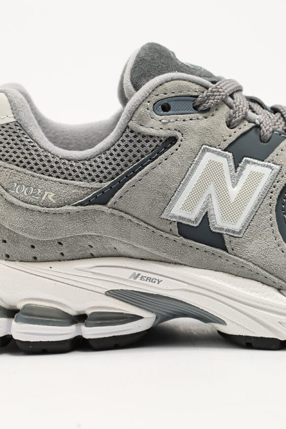 M2002 Sneaker - Steel