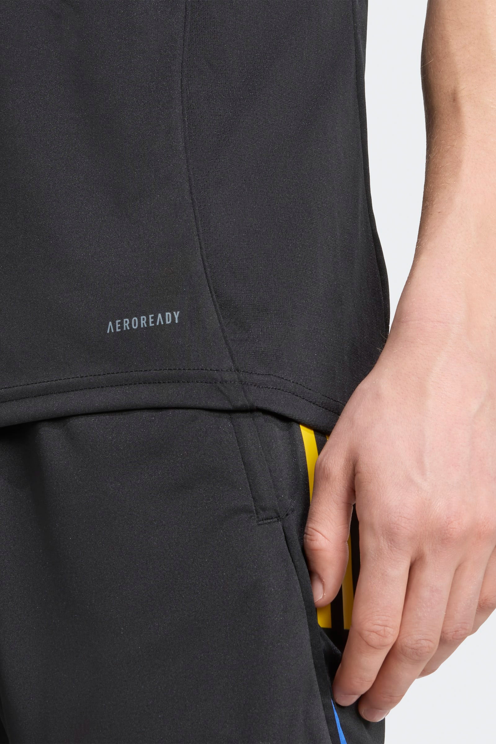 Manchester United T-Shirt - Black + Tribe Yellow