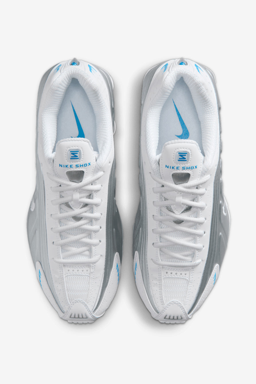 Shox R4 Sneaker - White + Metallic Silver
