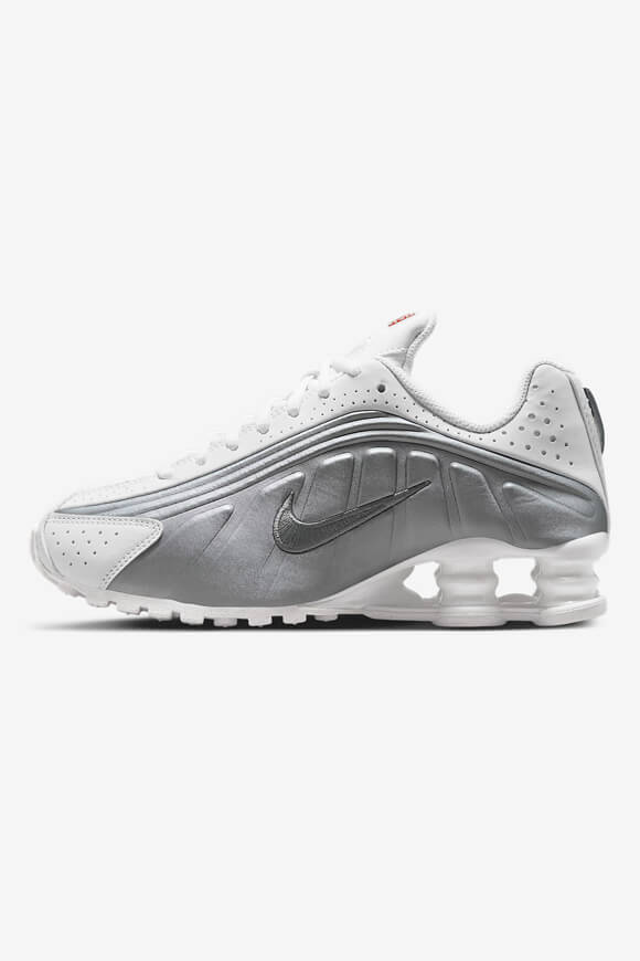 Shox R4 Sneaker - White + Metallic Silver