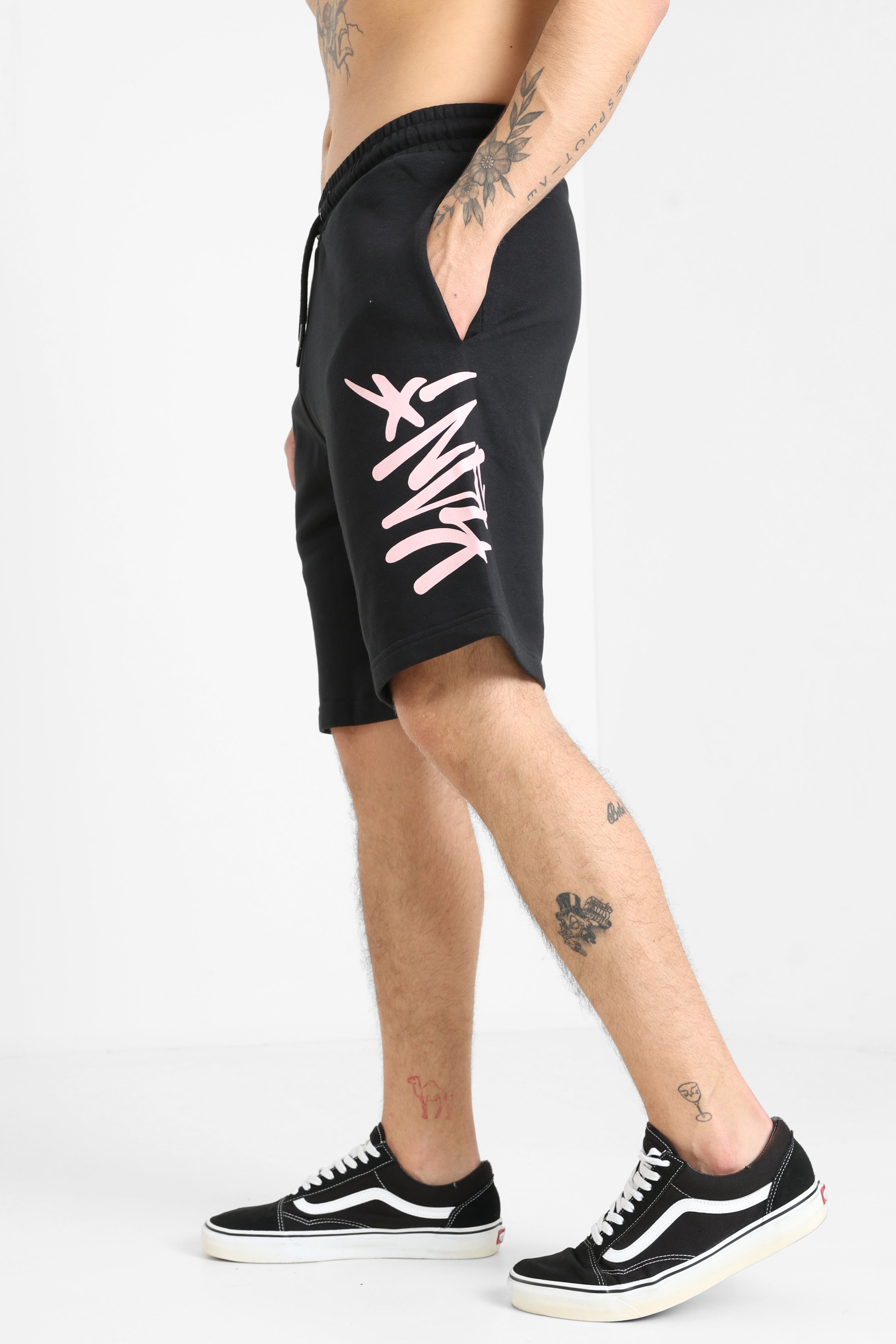Sweatshorts - Black + Pink