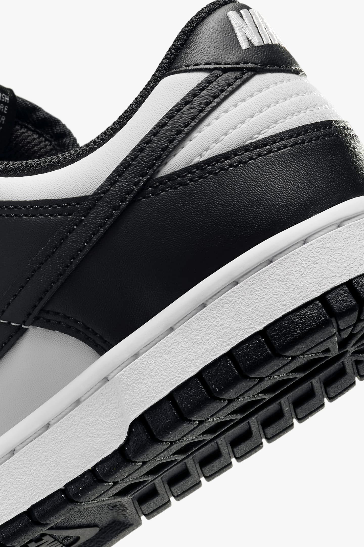 Sneakers Dunk Next Nature - White + Black