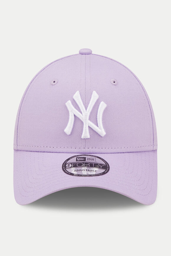 9Forty Cap / Strapback - Lilac + White