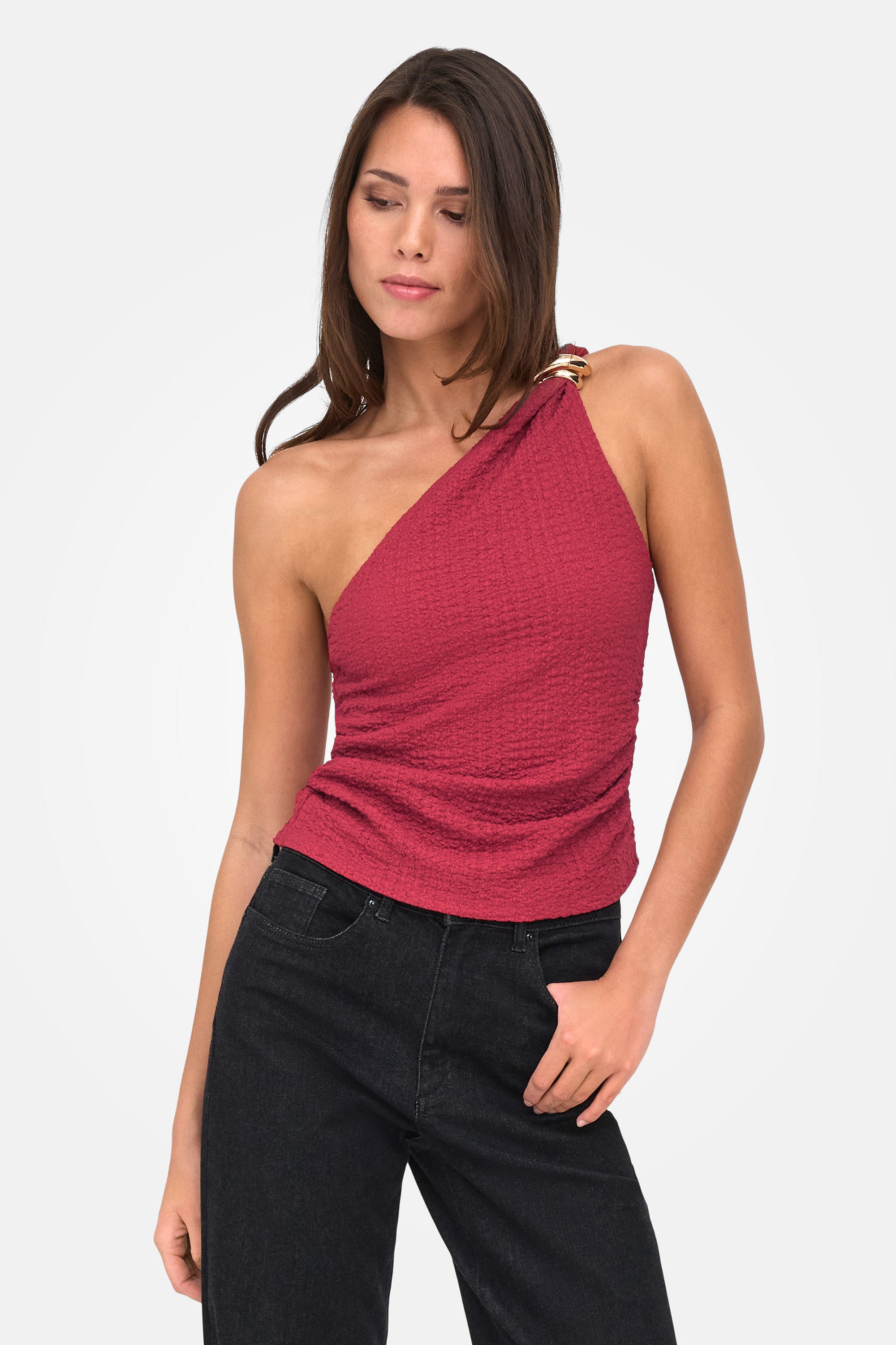 ONLERIKKA One Shoulder Top in Crinkle-Optik - Brick Red