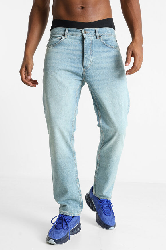 Jonah Straight Fit Jeans L32 - Light Blue Denim