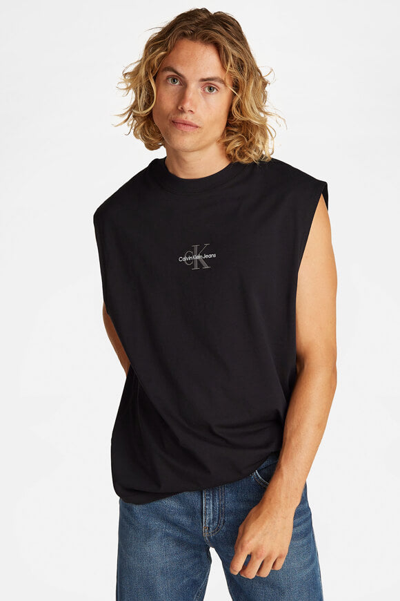 T-Shirt - Black