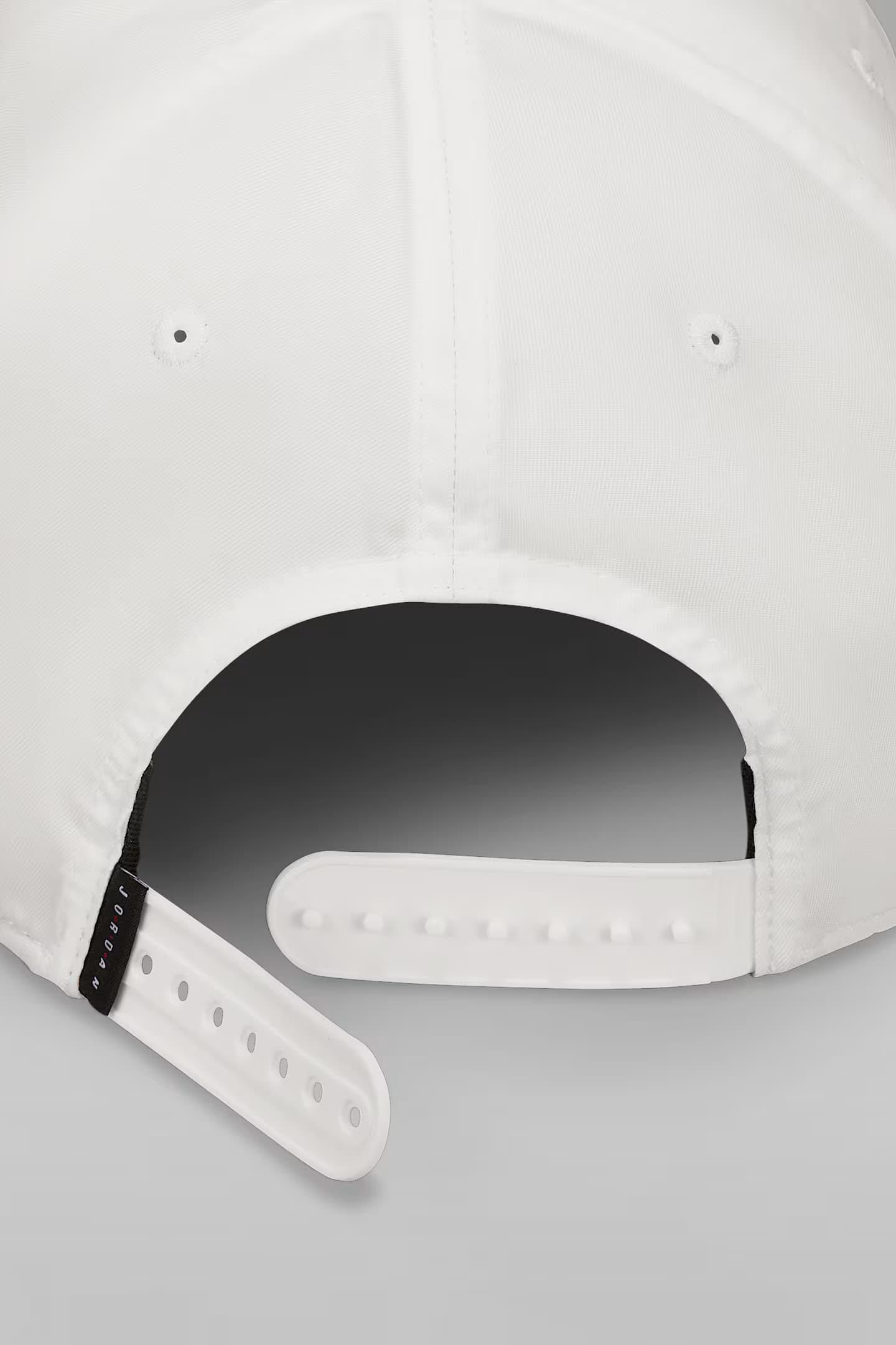 Snapback Cap - Offwhite